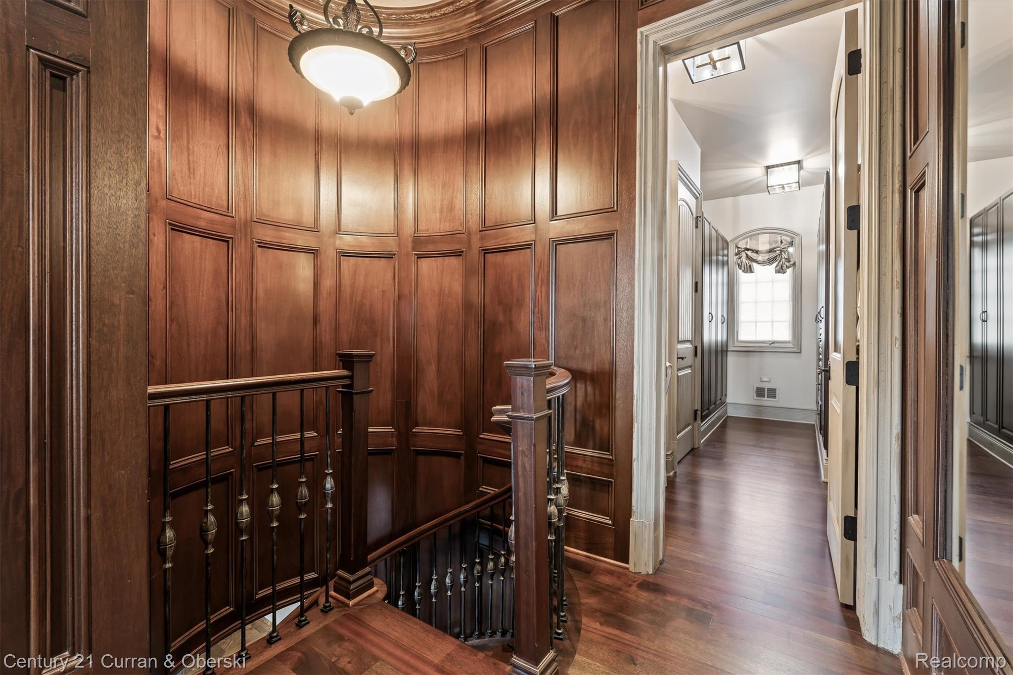 Northville, Michigan, 48168, United States, 4 Bedrooms Bedrooms, ,7 BathroomsBathrooms,Residential,For Sale,2038864