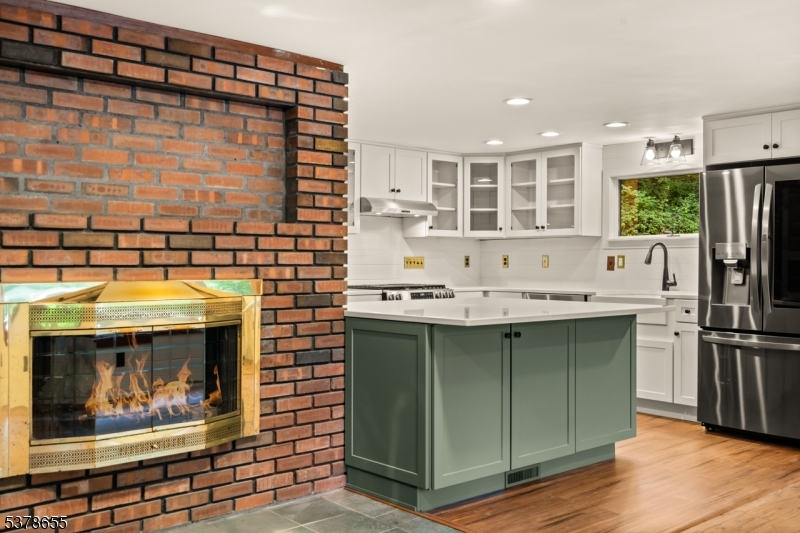 Lebanon Twp., New Jersey, 08826, United States, 3 Bedrooms Bedrooms, ,2 BathroomsBathrooms,Residential,For Sale,1972672