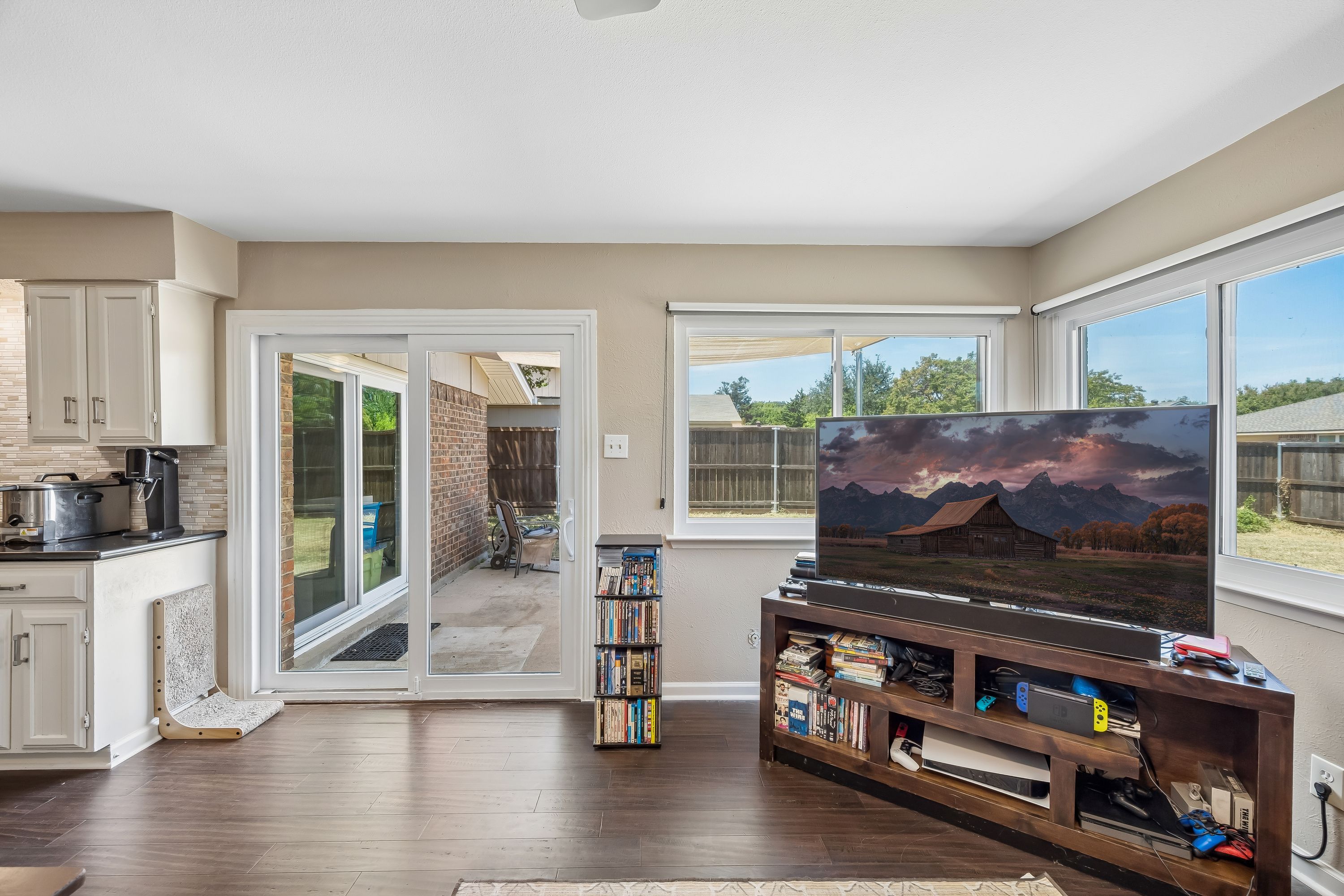  Thoughtfully Renewed Single-Story Living Near Berkner Park - 物件實景