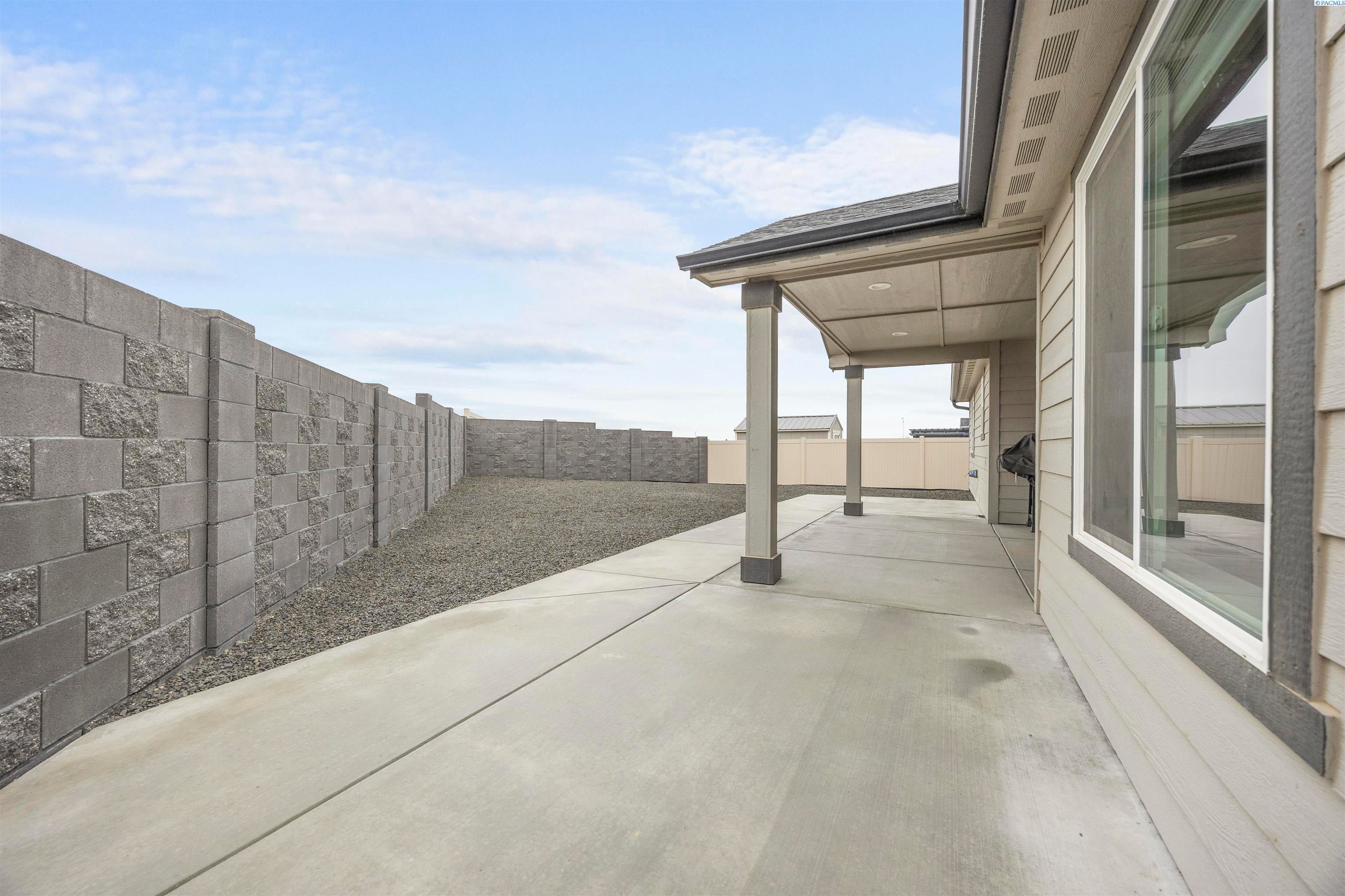 Prosser, Washington, 99350, United States, 3 Bedrooms Bedrooms, ,3 BathroomsBathrooms,Residential,For Sale,1994291