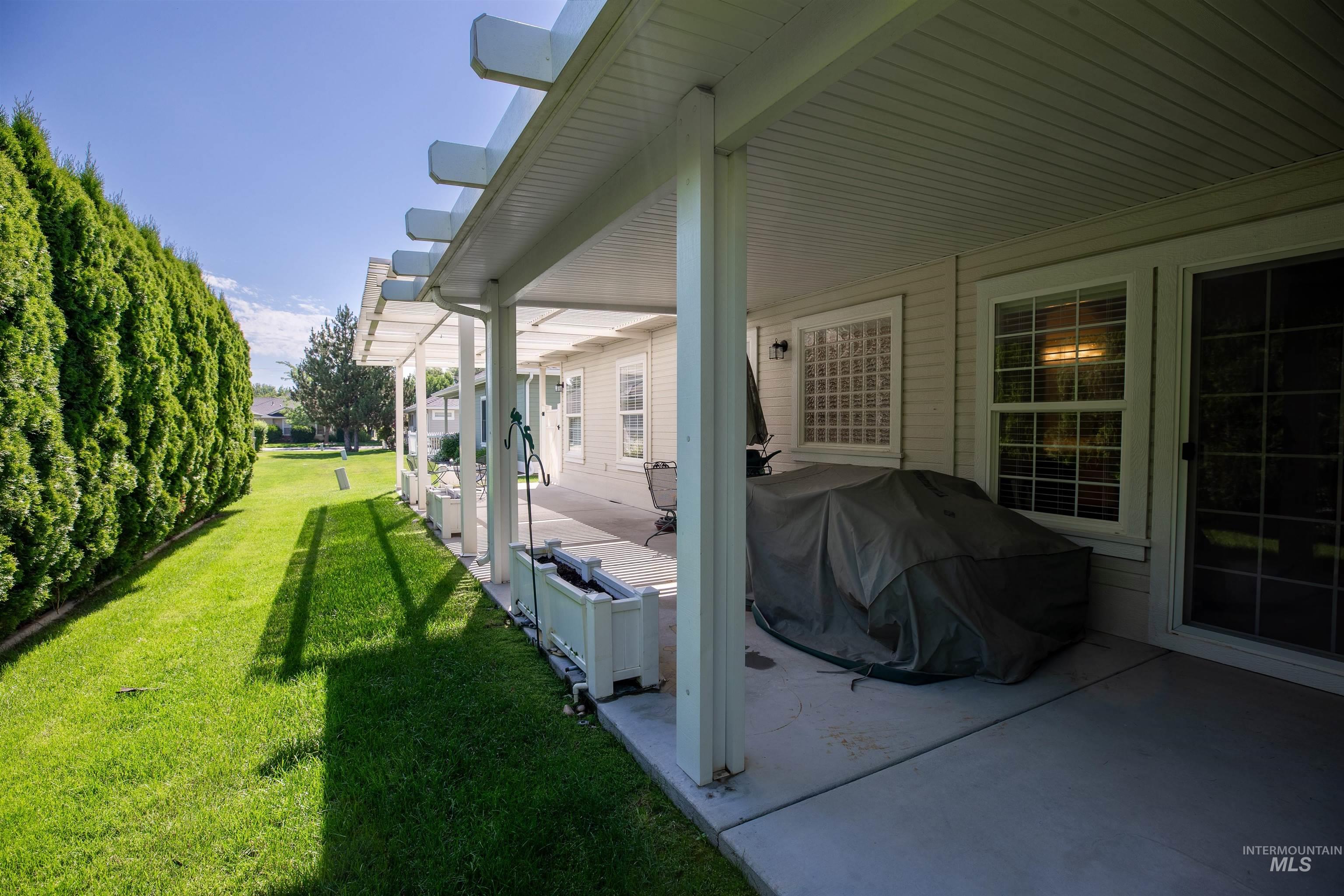 Meridian, Idaho, 83646, United States, 2 Bedrooms Bedrooms, ,Residential,For Sale,1889907