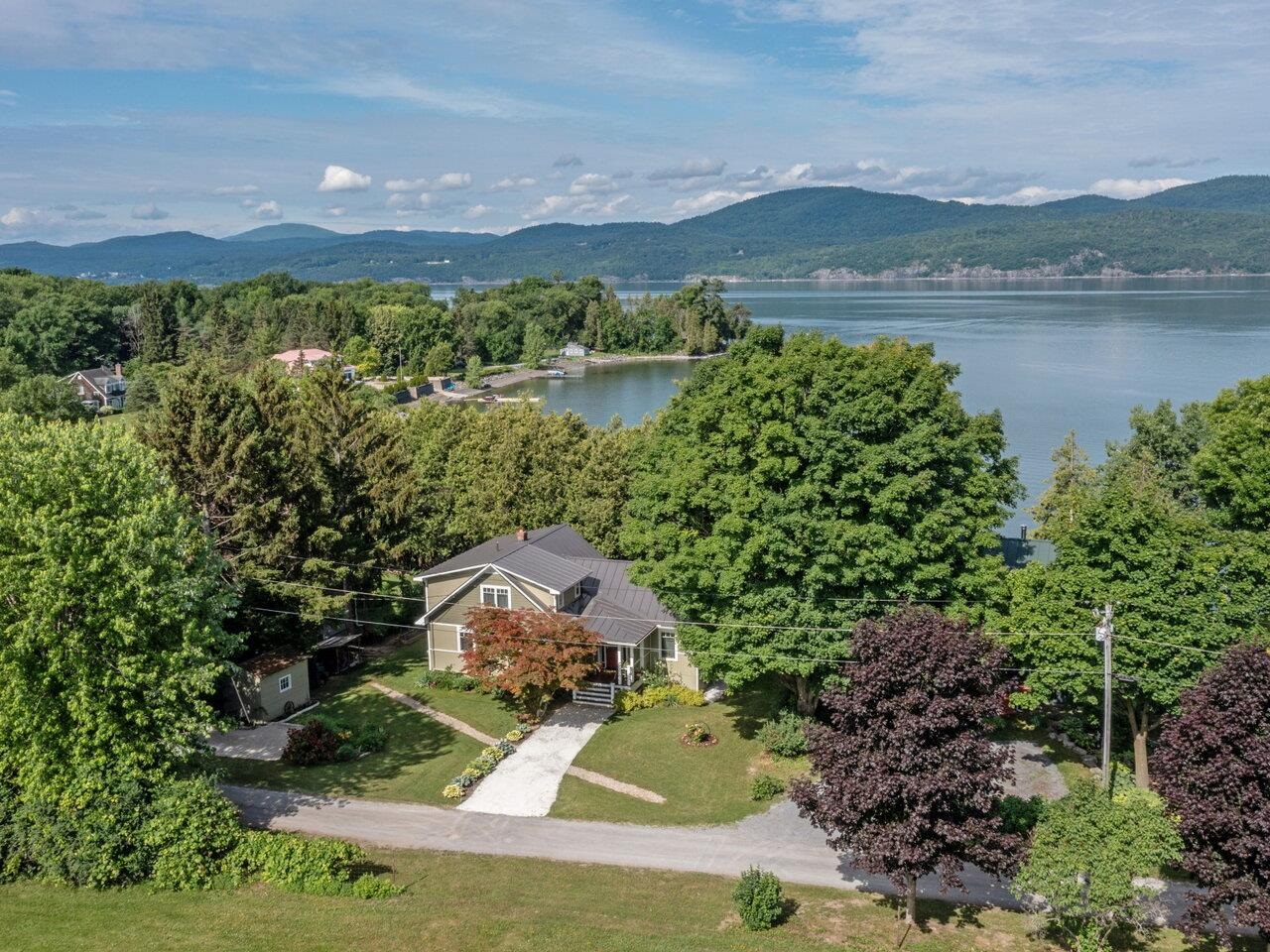 Addison, Vermont, 05491, United States, 3 Bedrooms Bedrooms, ,Residential,For Sale,1883250