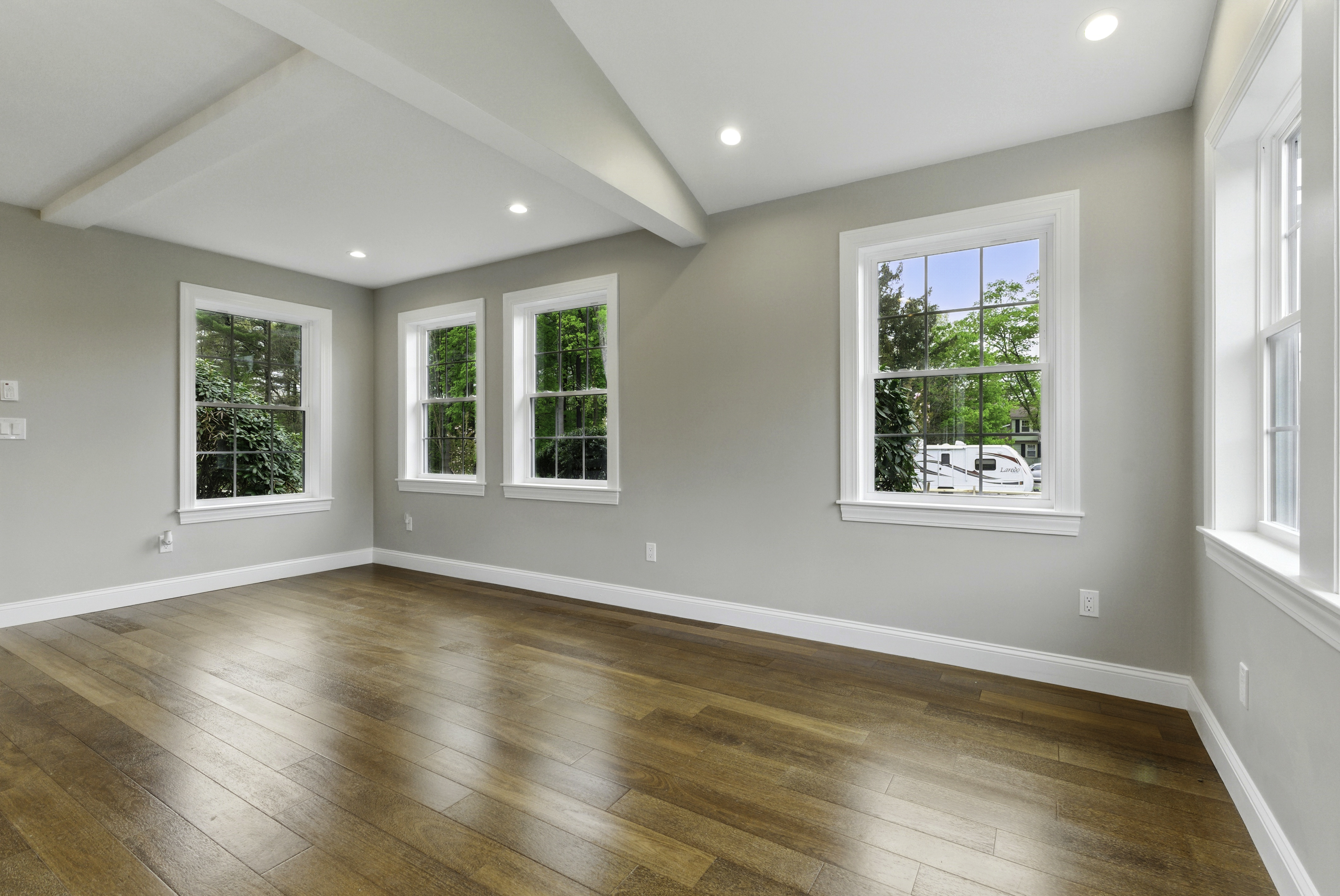 Hopedale, Massachusetts, 01747, United States, 3 Bedrooms Bedrooms, ,2 BathroomsBathrooms,Residential,For Sale,1979409