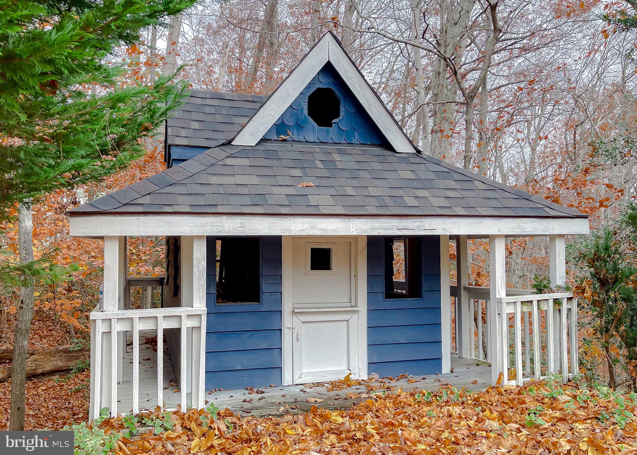 Hollywood, Maryland, 20636, United States, 4 Bedrooms Bedrooms, ,3 BathroomsBathrooms,Residential,For Sale,1995114