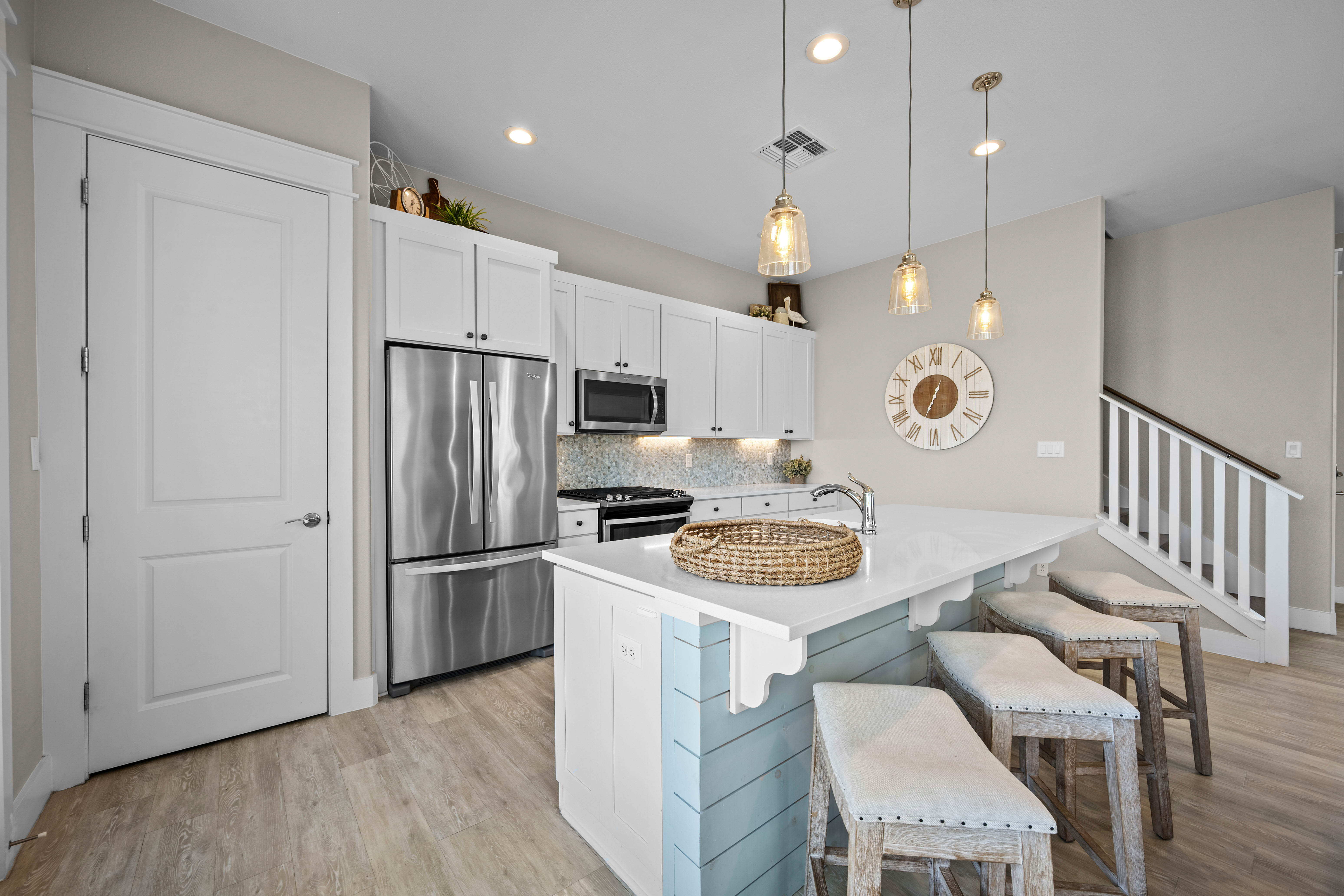  Relaxing 4BR Waterfront Condo - 物件實景