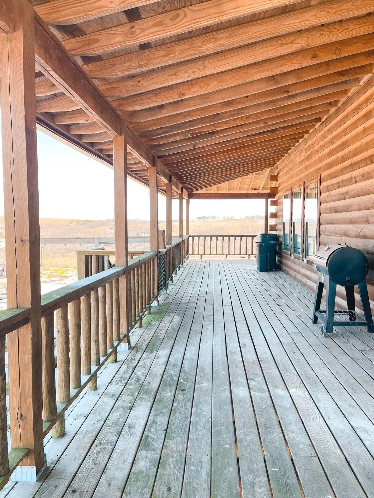 Mountain View, Arkansas, 72560, United States, 4 Bedrooms Bedrooms, ,2 BathroomsBathrooms,Residential,For Sale,1988851