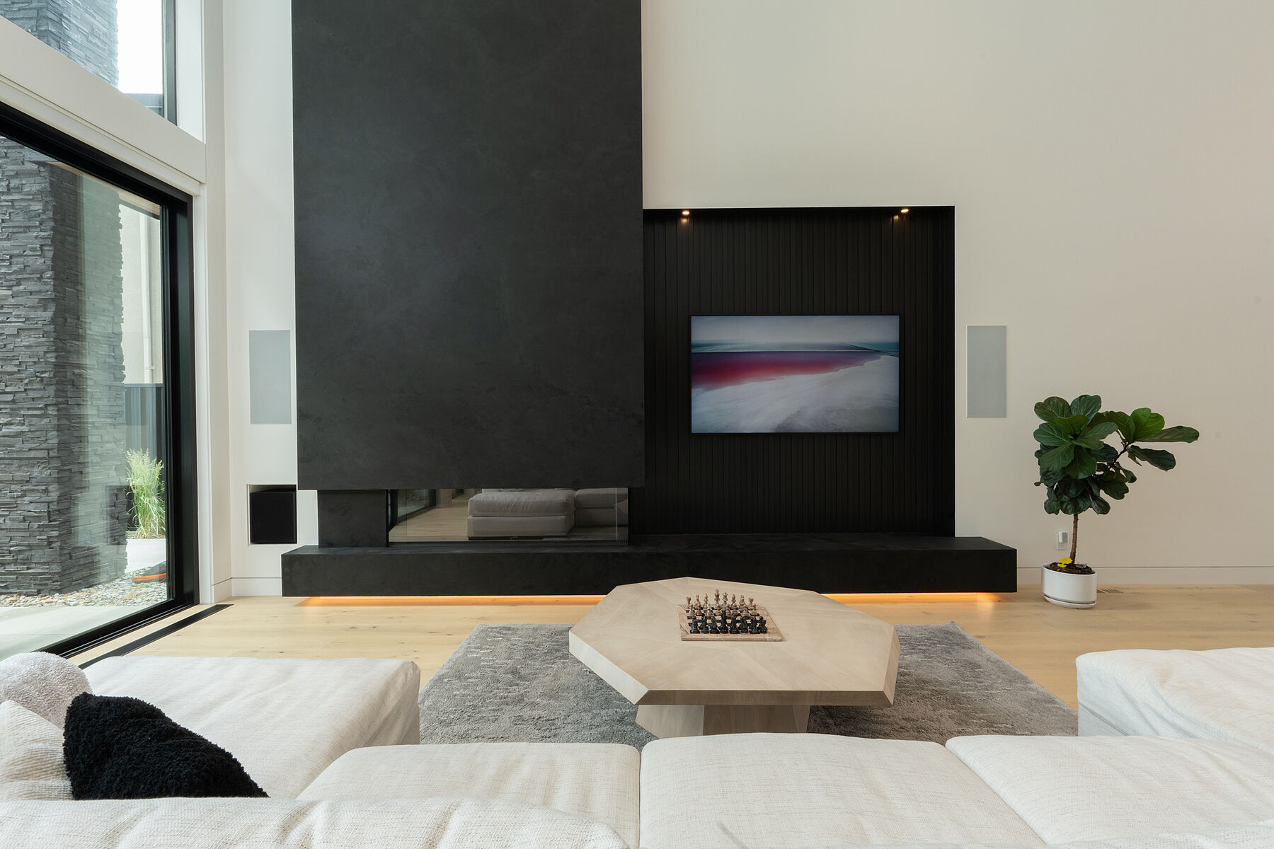  Luxury on the Abbott Corridor - 物件實景