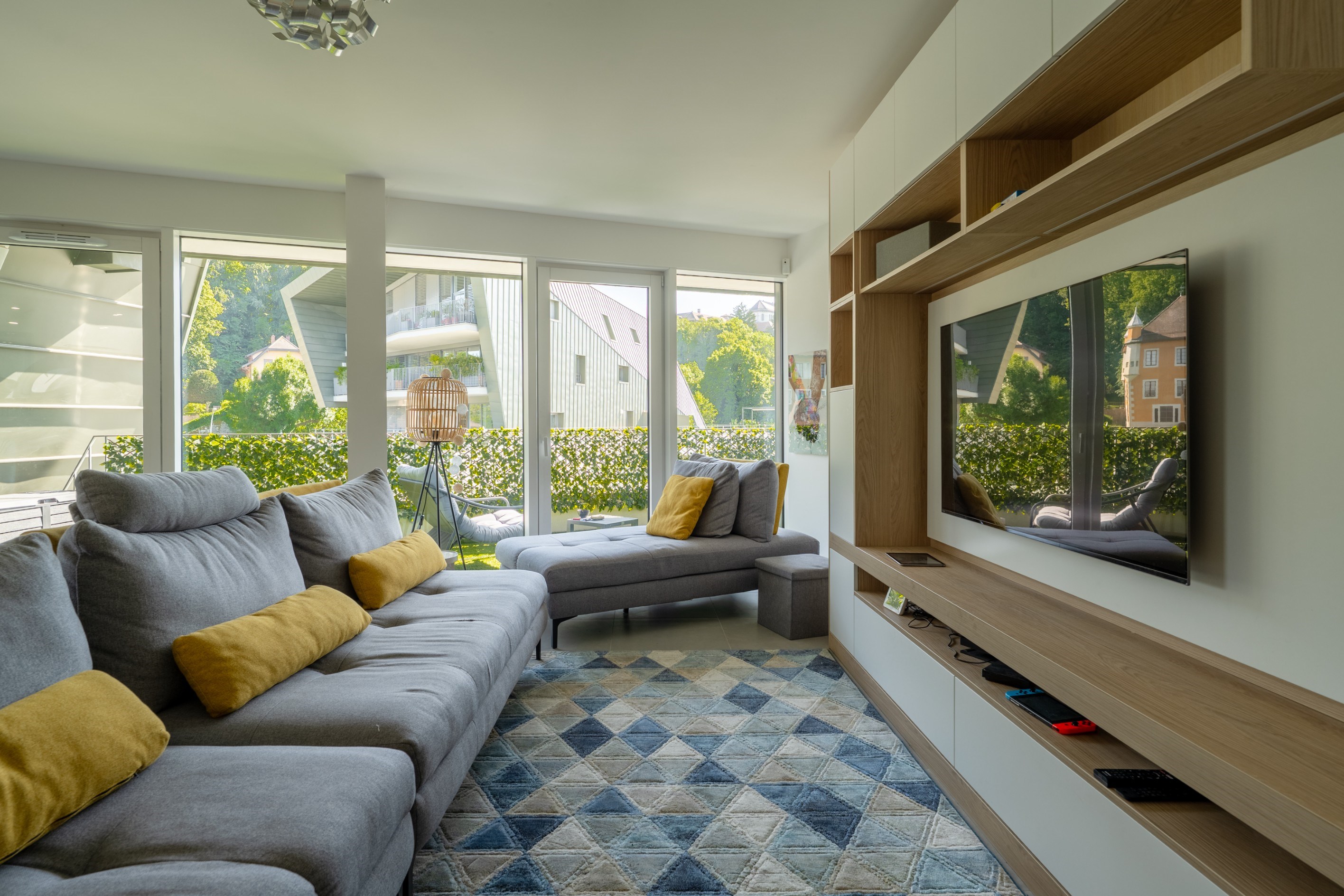  Elegant 105 m² family apartment with a terrace in the heart of Annecy - 物件實景