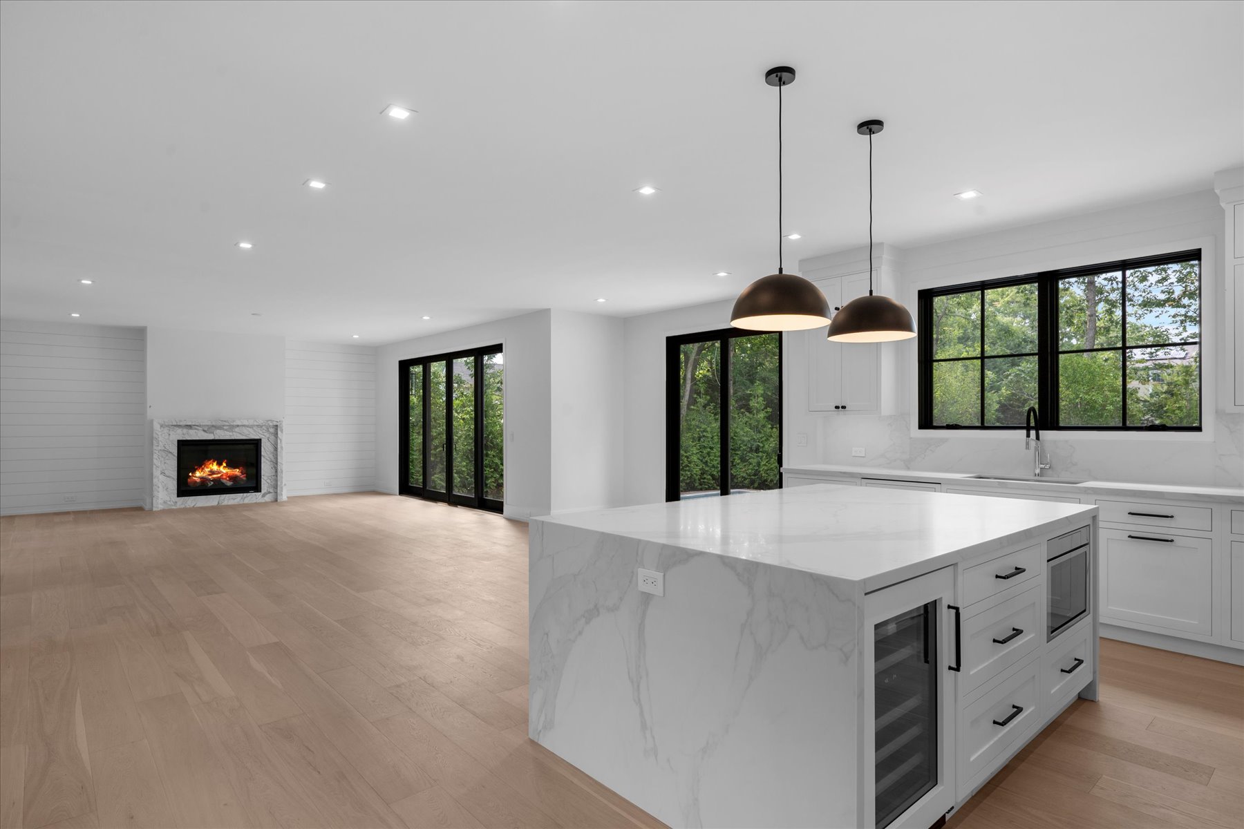 Quiogue, New York, 11978, United States, 5 Bedrooms Bedrooms, ,5 BathroomsBathrooms,Residential,For Sale,1751260