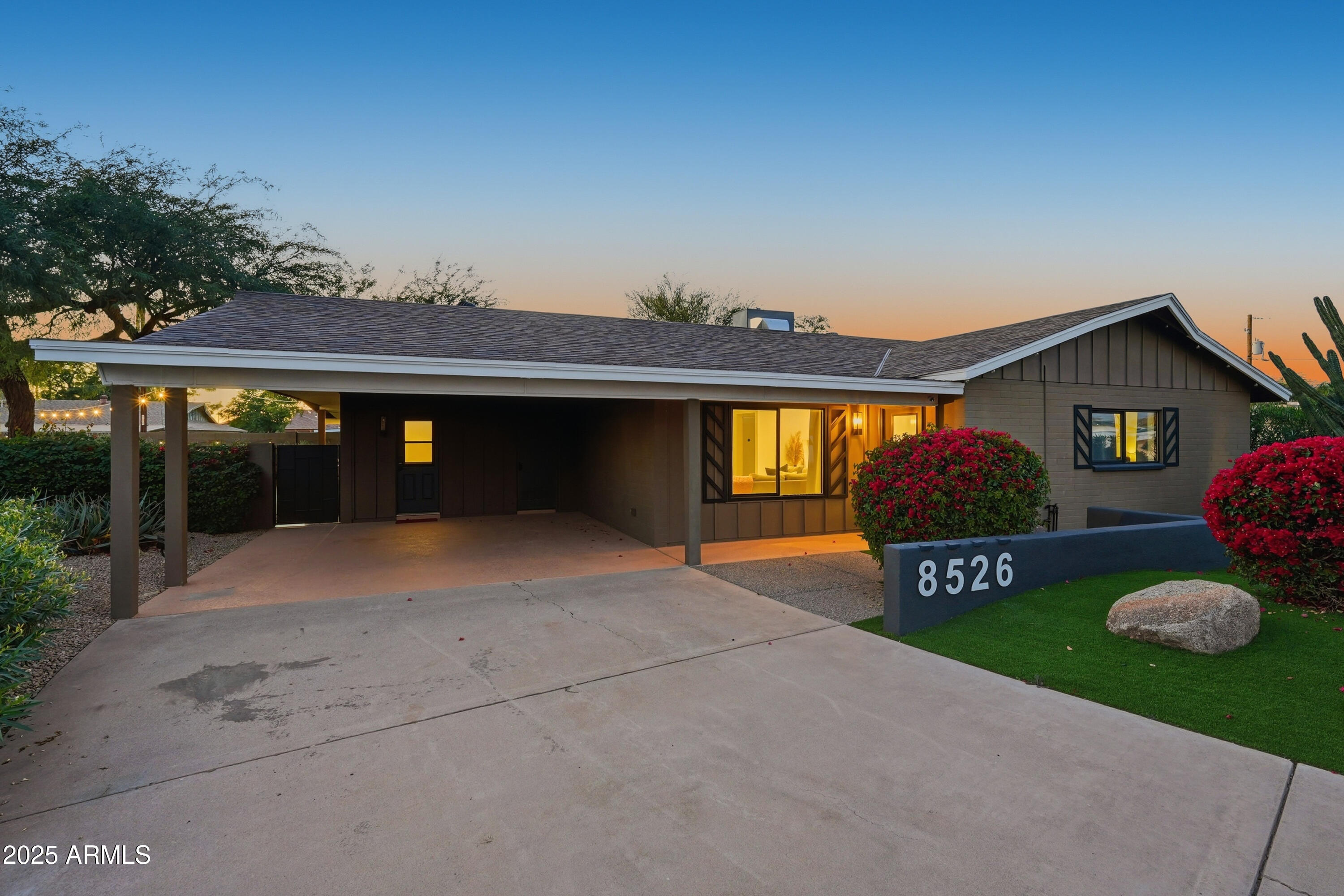 Scottsdale, Arizona, 85251, United States, 4 Bedrooms Bedrooms, ,2 BathroomsBathrooms,Residential,For Sale,2001861