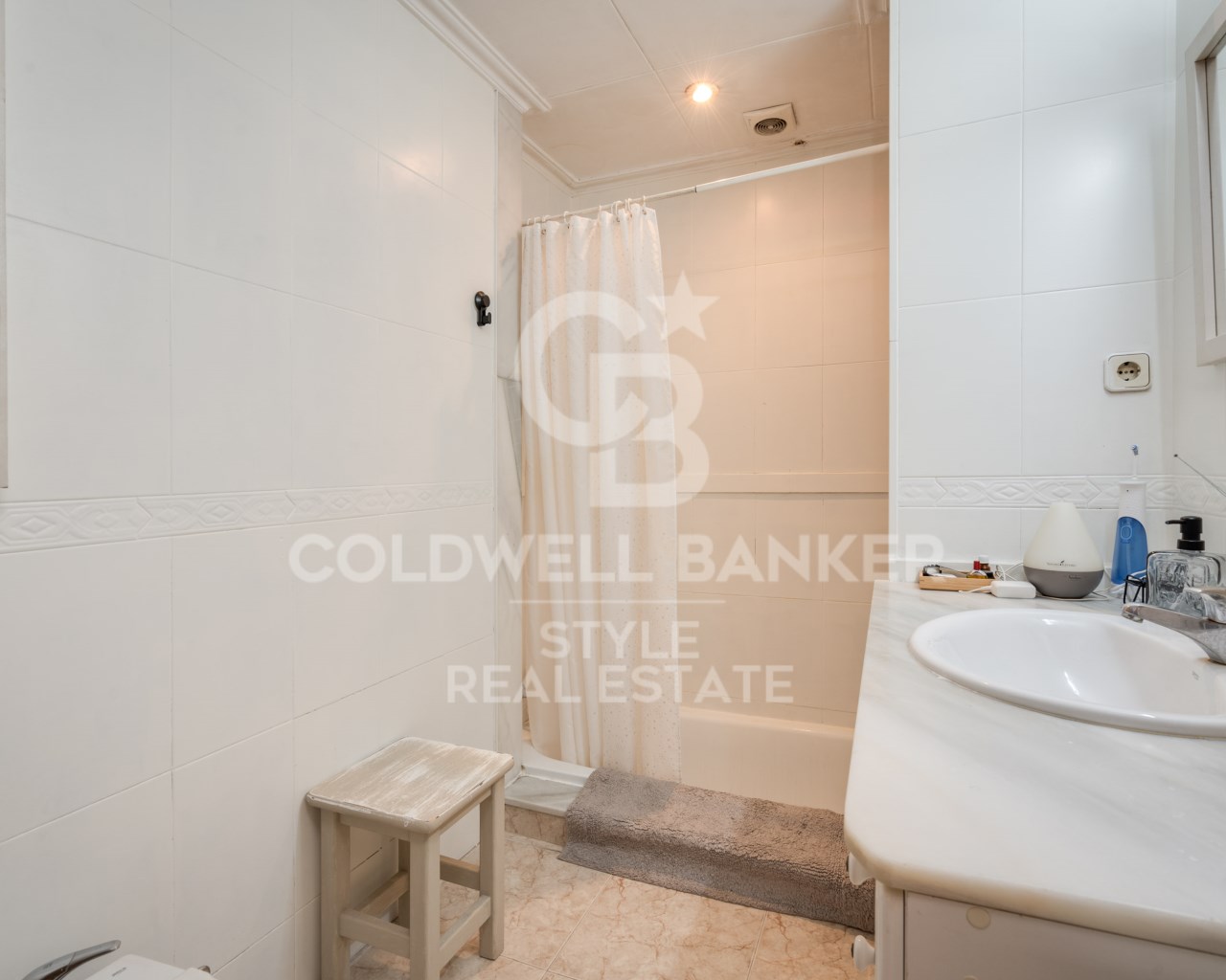 Barcelona, Sabadell, Gr?cia Barcelona, Sabadell, G, Sabadell, Catalonia, ES, 4 Bedrooms Bedrooms, ,2 BathroomsBathrooms,Residential,For Sale,Barcelona, Sabadell, Gr?cia Barcelona, Sabadell, G,1590769