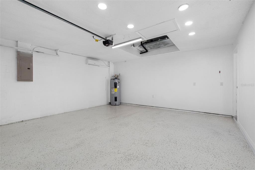 Tampa, Florida, 33615, United States, 3 Bedrooms Bedrooms, ,2 BathroomsBathrooms,Residential,For Sale,1944796