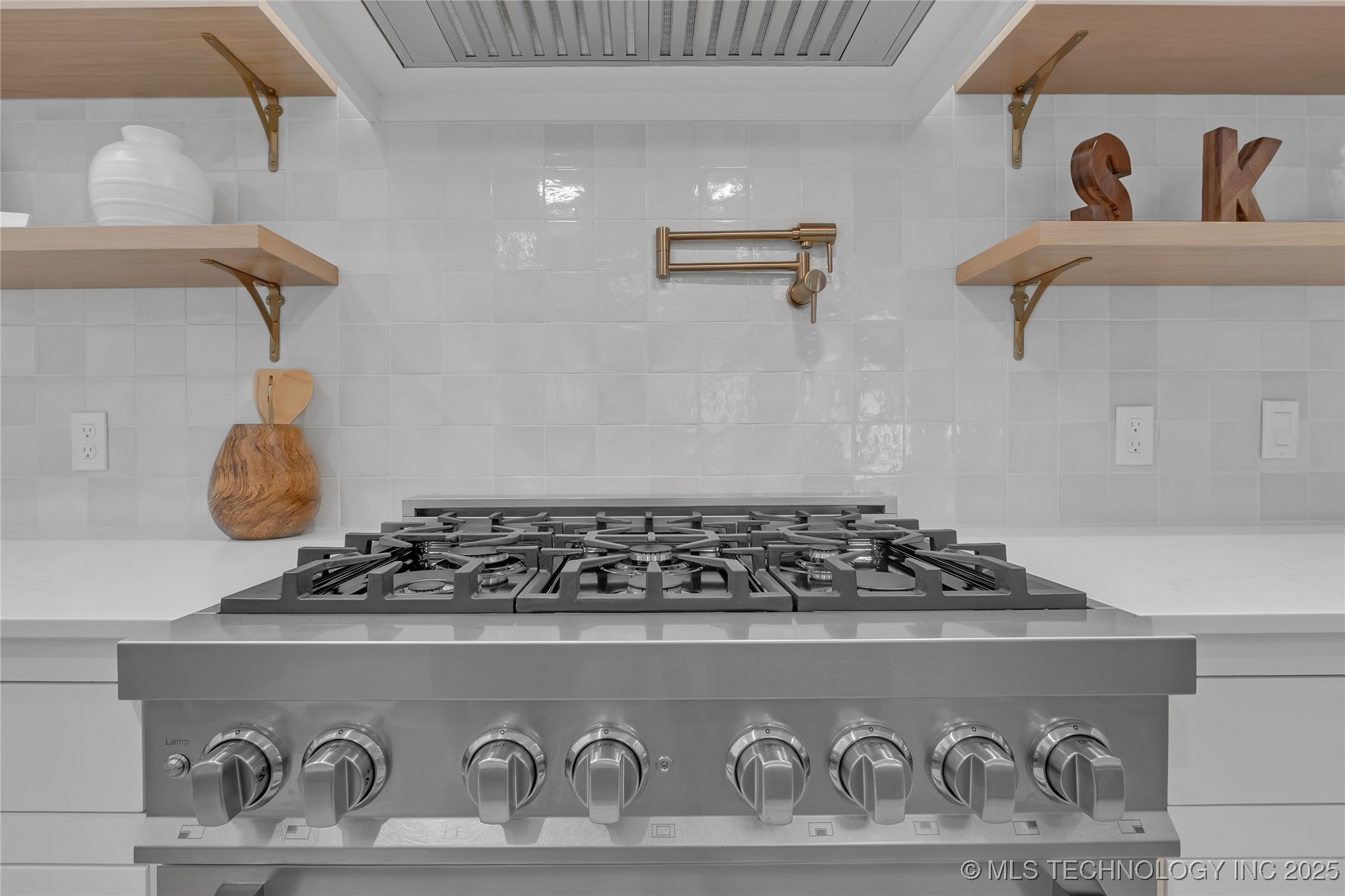 Tulsa, Oklahoma, 74120, United States, 3 Bedrooms Bedrooms, ,3 BathroomsBathrooms,Residential,For Sale,1989379