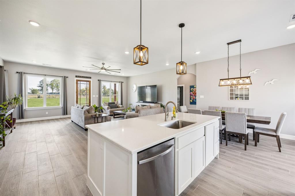 Edgewood, Texas, 75169, United States, 3 Bedrooms Bedrooms, ,3 BathroomsBathrooms,Residential,For Sale,1994532