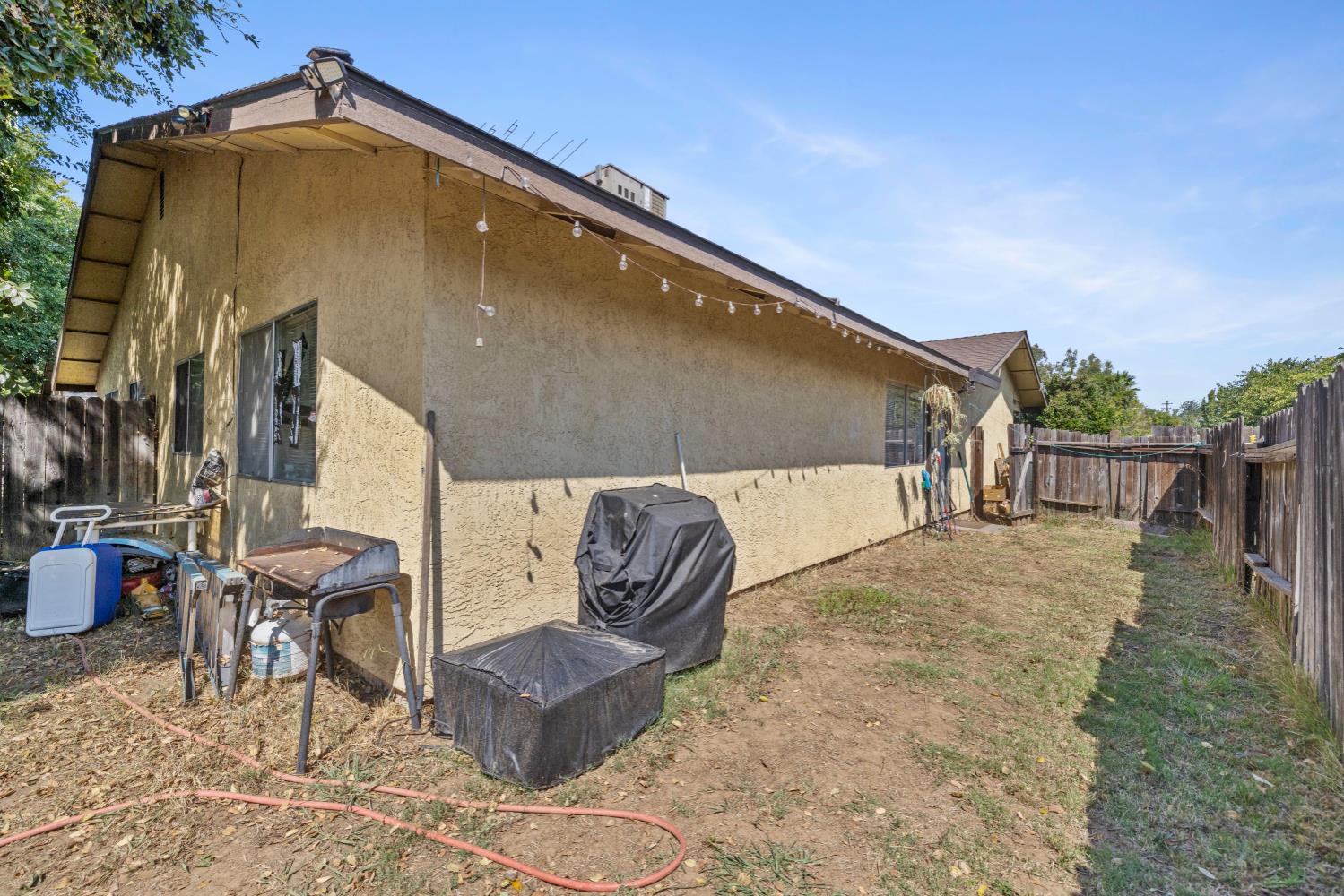 North Highlands, California, 95660, United States, ,Residential,For Sale,1941580