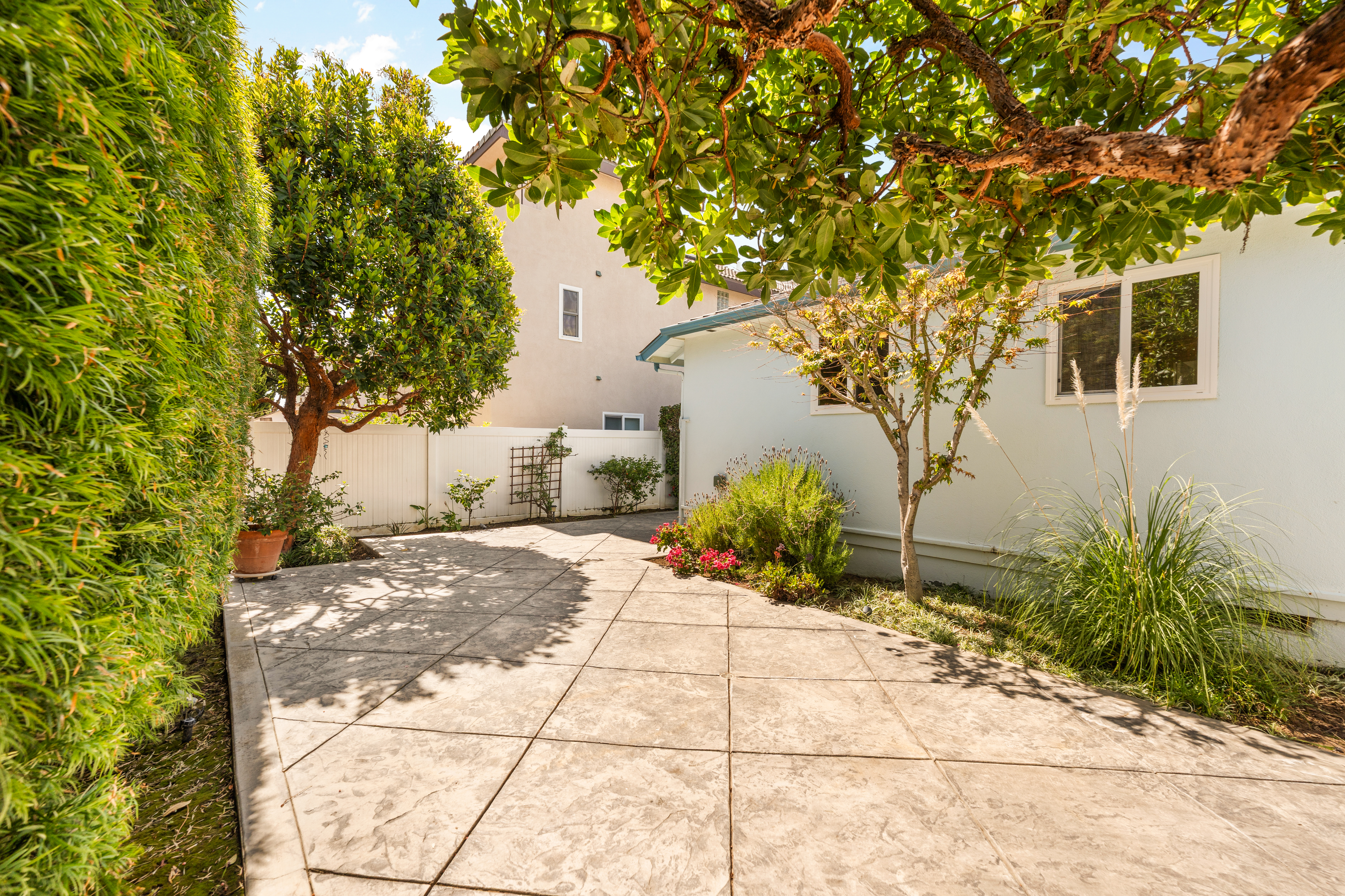  1046 Driftwood Lane, Ventura, CA 93001 - 物件實景
