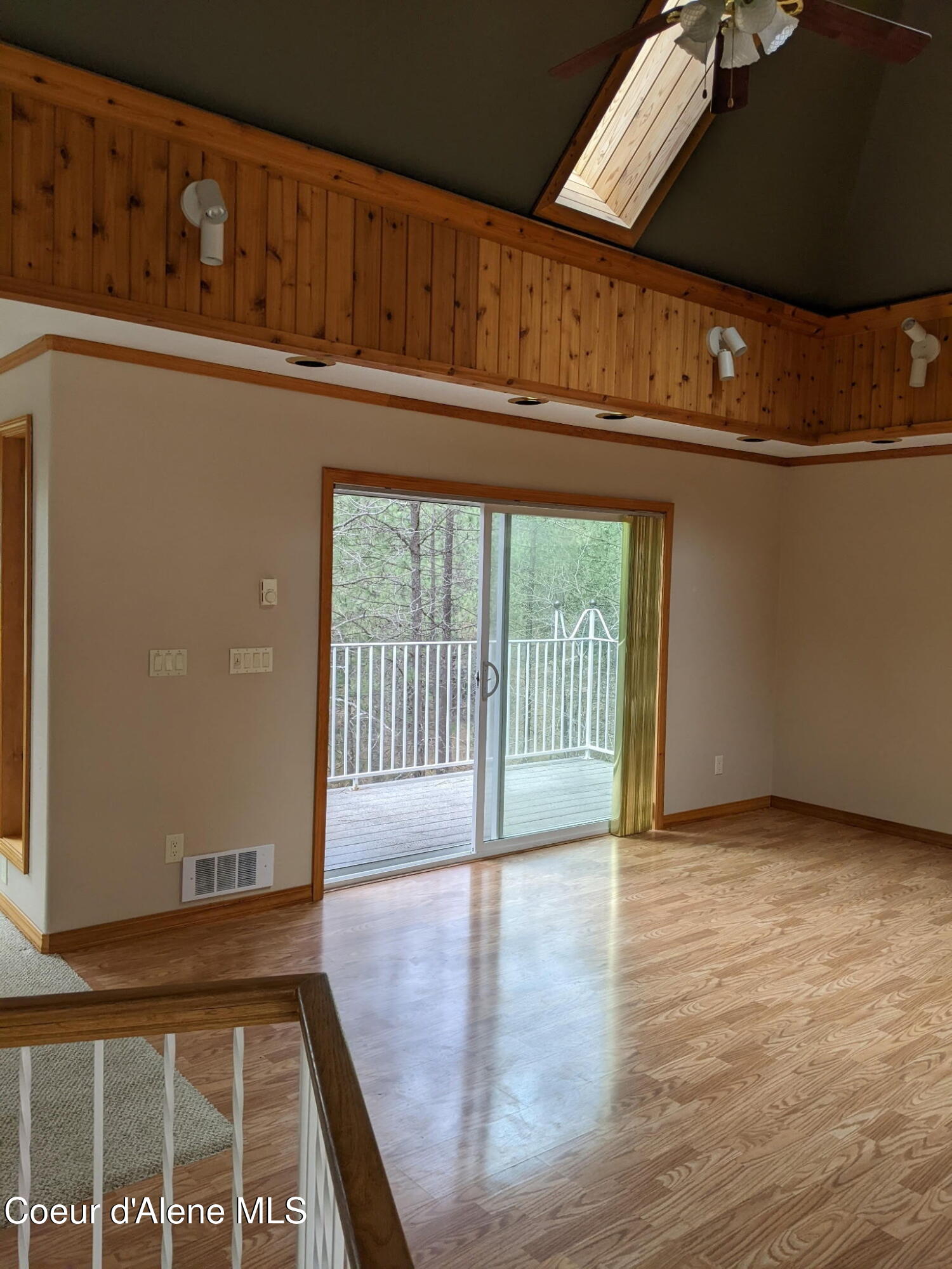 Pinehurst, Idaho, 83850, United States, 3 Bedrooms Bedrooms, ,2 BathroomsBathrooms,Residential,For Sale,2015998