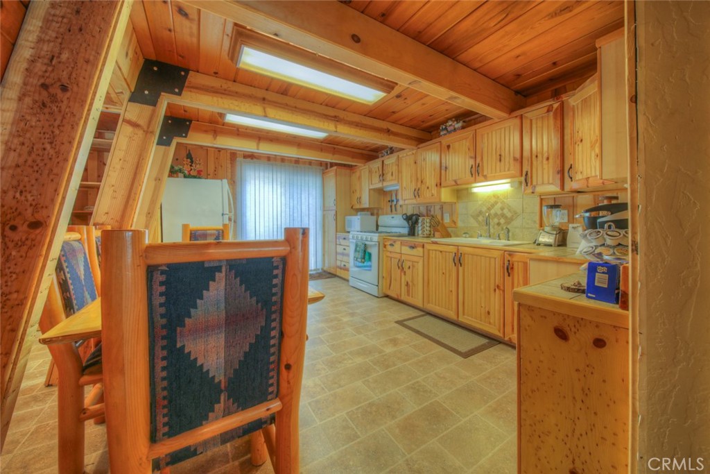 Big Bear Lake, California, 92315, United States, 3 Bedrooms Bedrooms, ,3 BathroomsBathrooms,Residential,For Sale,1837316