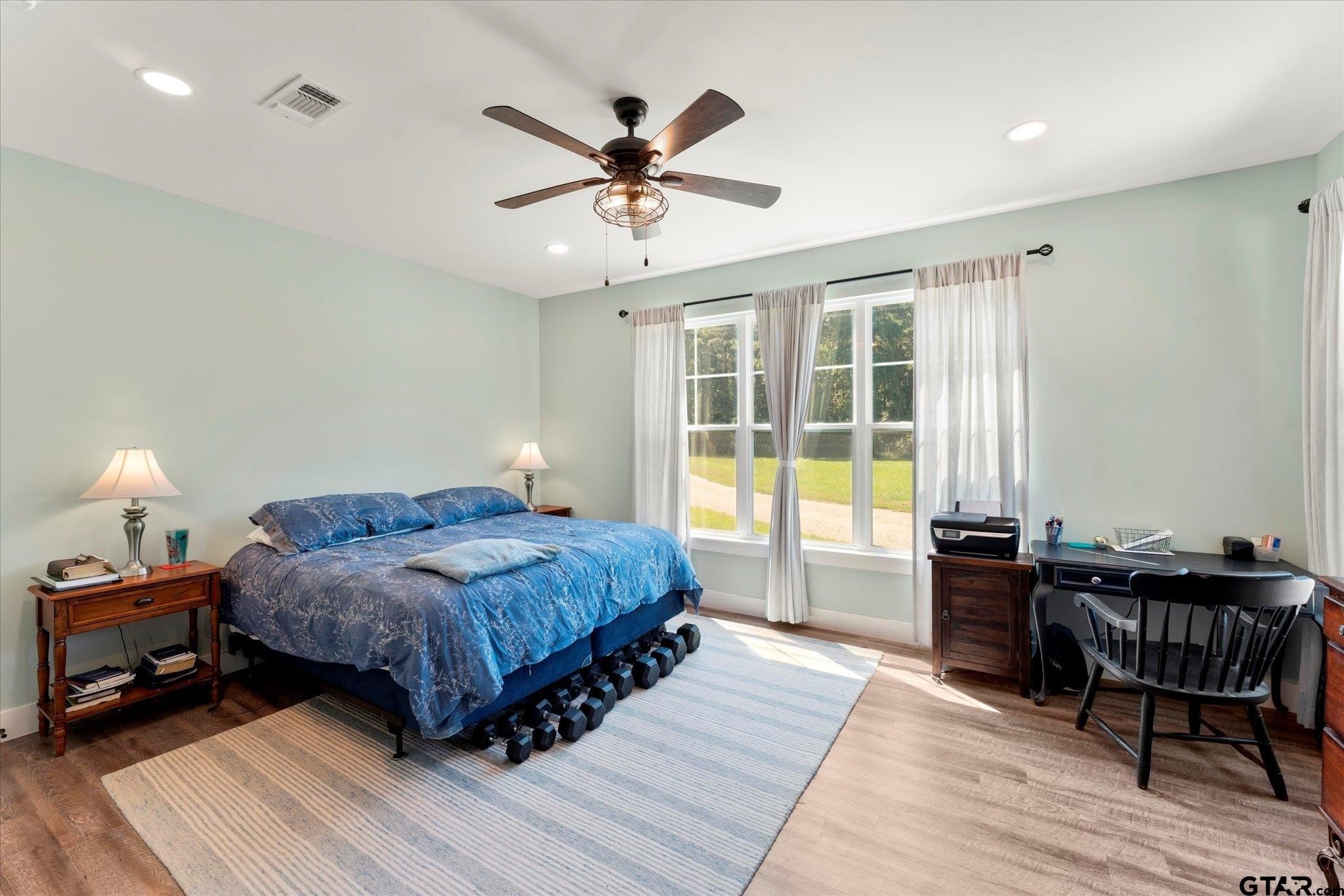 Pittsburg, Texas, 75686, United States, 3 Bedrooms Bedrooms, ,3 BathroomsBathrooms,Residential,For Sale,1930744