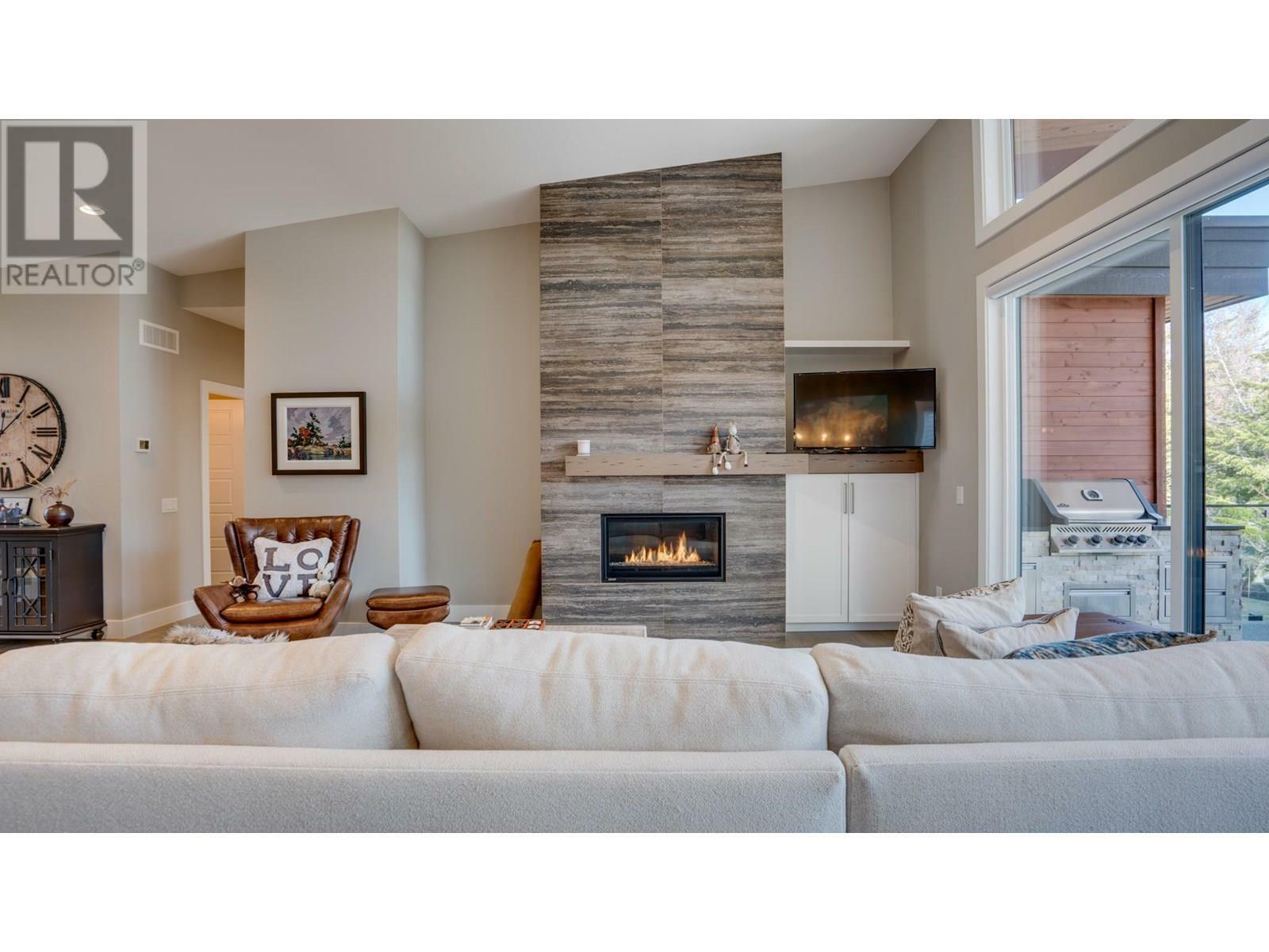 VERNON, British Columbia, V1H 2L7, CA, 3 Bedrooms Bedrooms, ,2 BathroomsBathrooms,Residential,For Sale,1838492