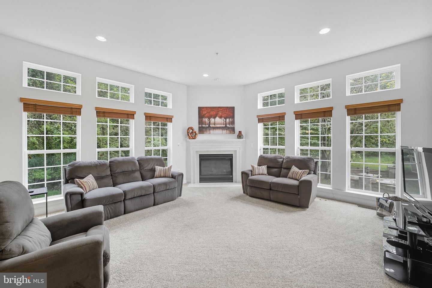 Bowie, Maryland, 20721, United States, 5 Bedrooms Bedrooms, ,4 BathroomsBathrooms,Residential,For Sale,1987758