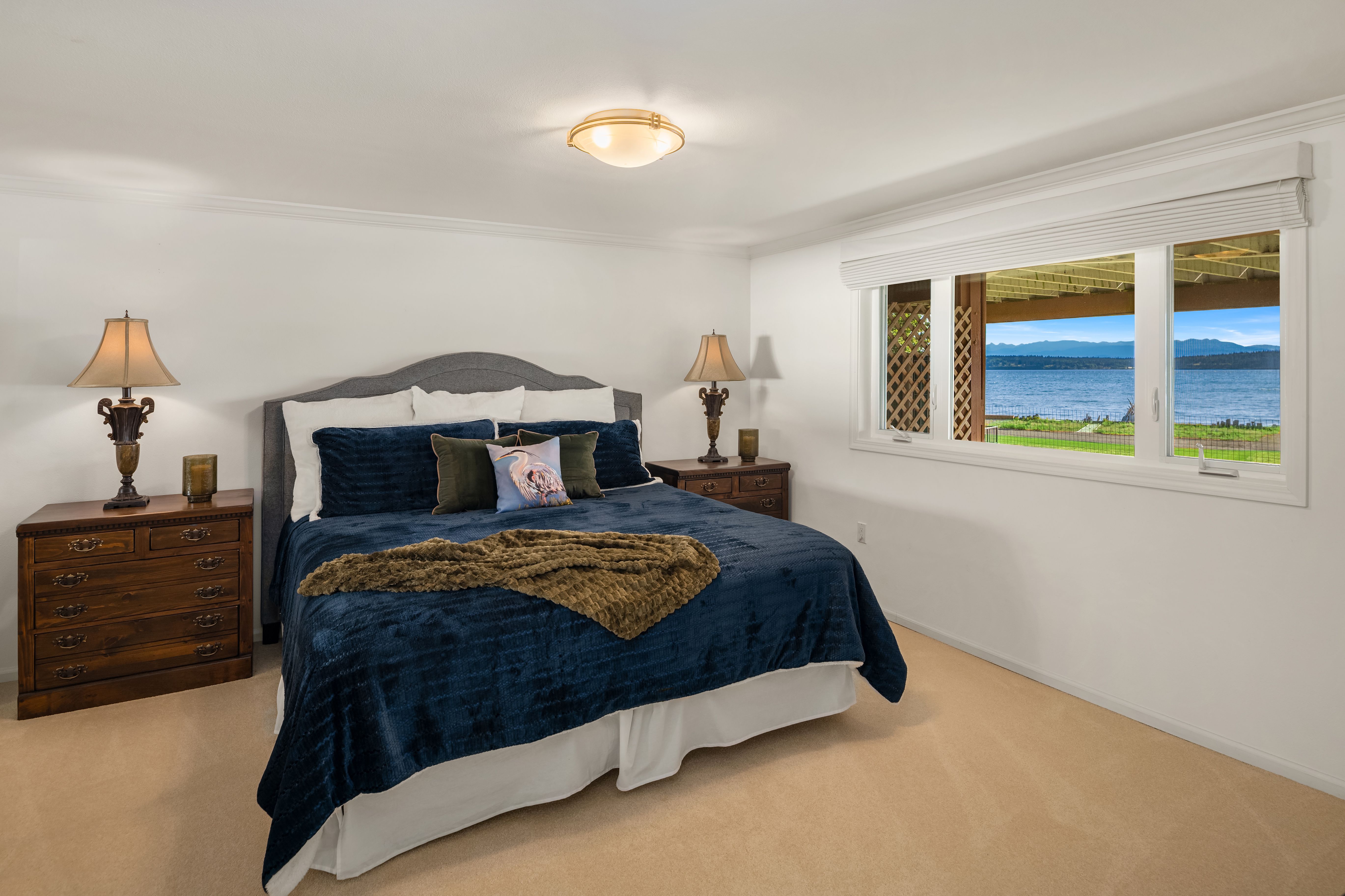  2106 Breezy Point Rd, Camano, WA 98282 - 物件實景