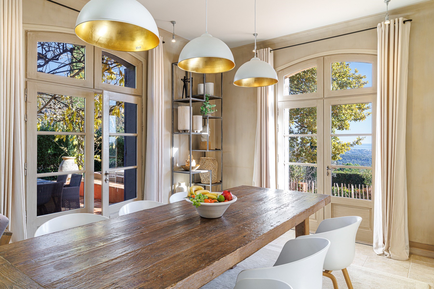  Luxury neo-Provençal bastide in Vence with sea views, heated pool and landscape… - 物件實景