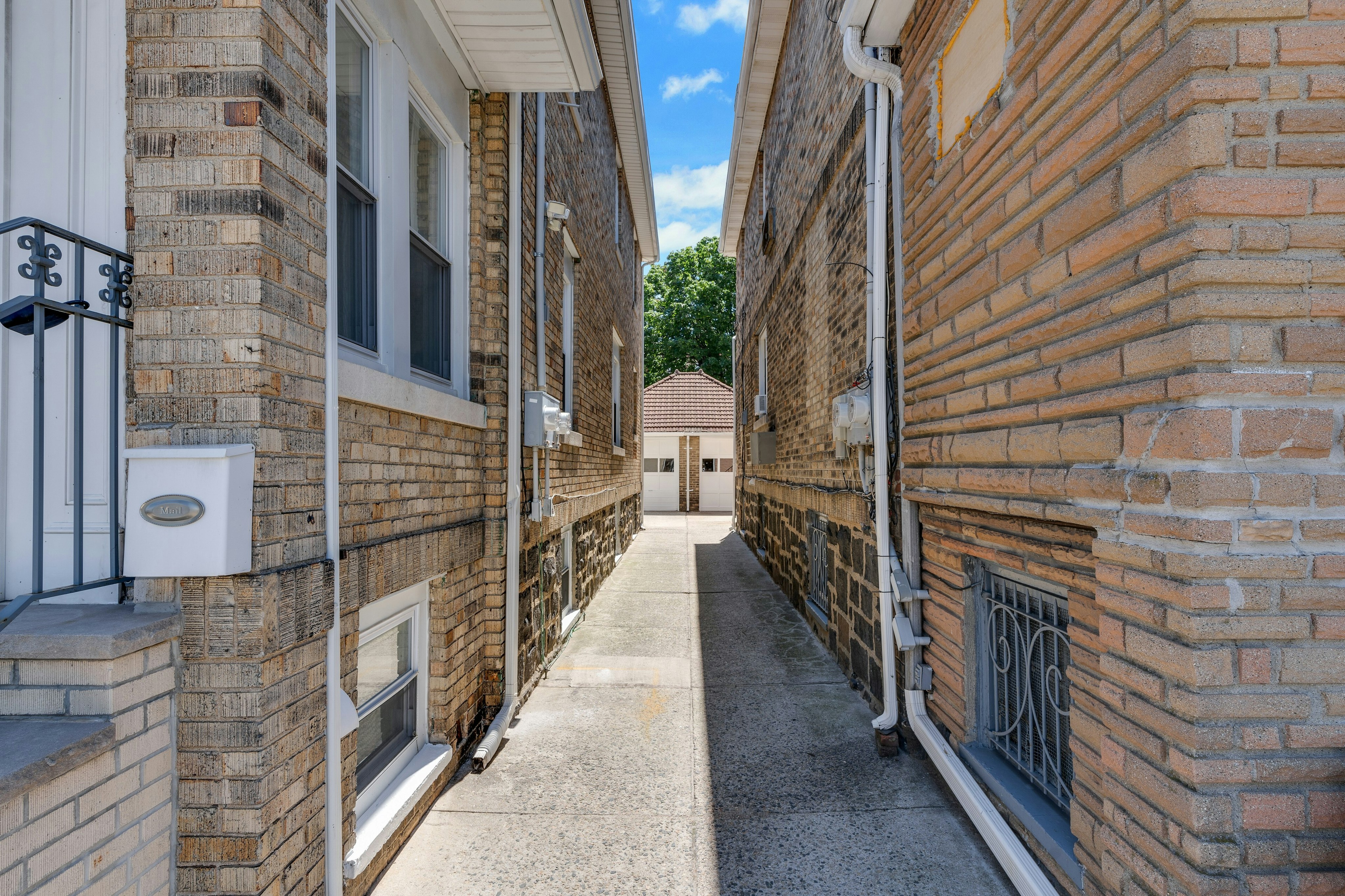  8128 Kennedy Blvd, North Bergen, NJ 07047 - 物件實景