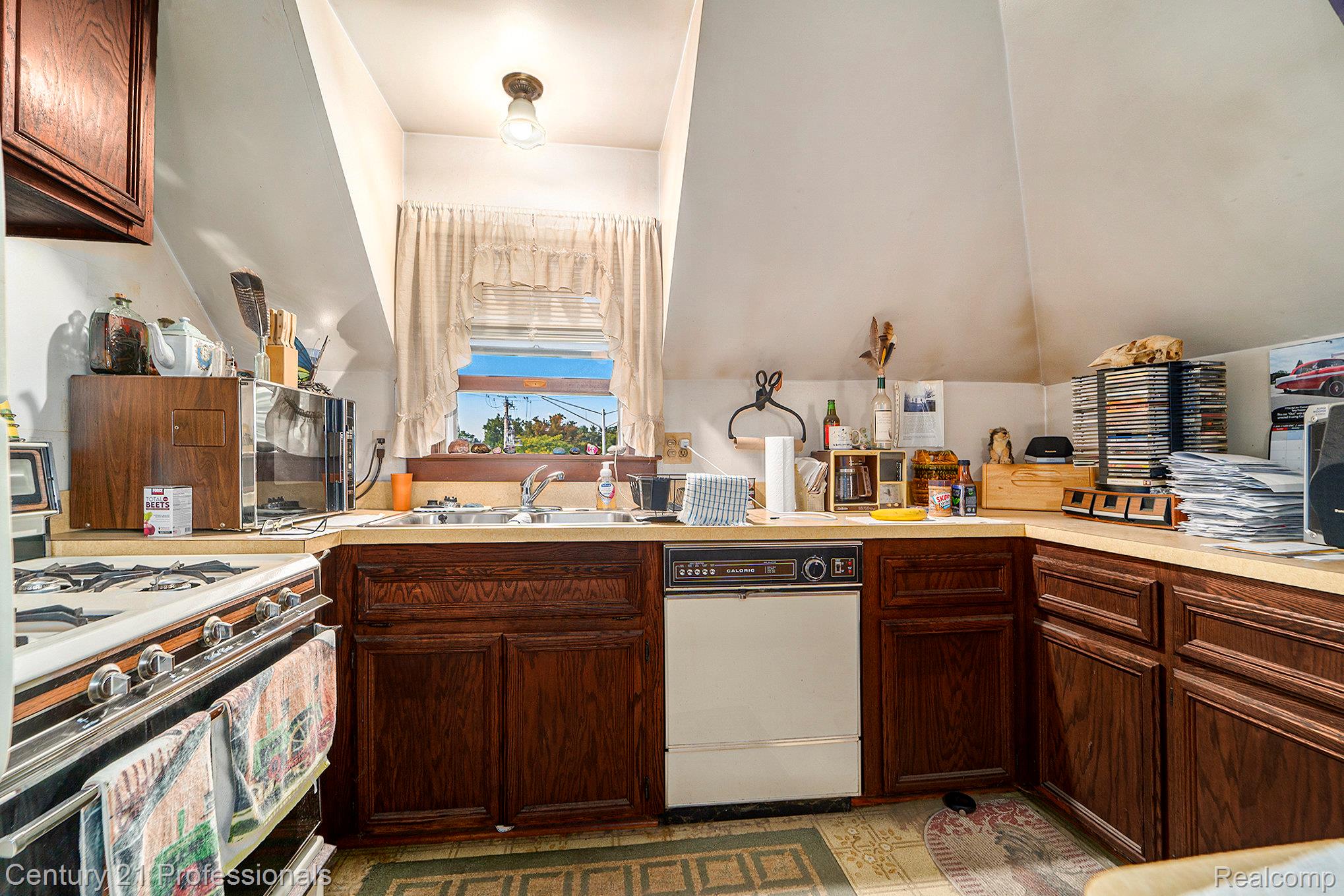 Rochester, Michigan, 48307, United States, ,4 BathroomsBathrooms,Residential,For Sale,1983342