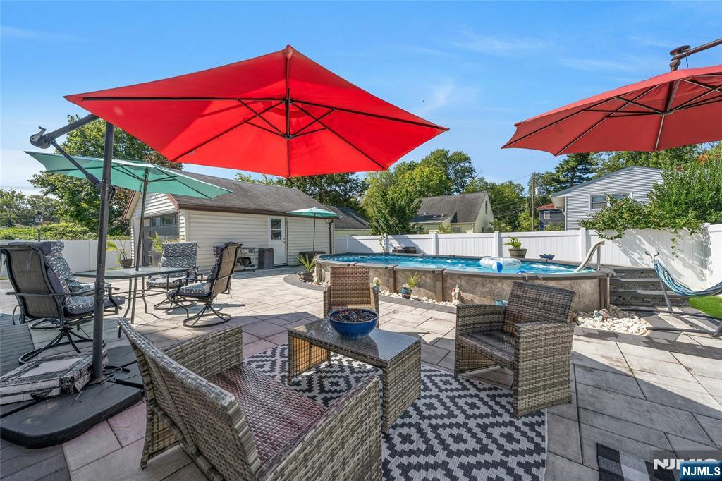 New Milford, New Jersey, 07646, United States, 2 Bedrooms Bedrooms, ,2 BathroomsBathrooms,Residential,For Sale,1948003