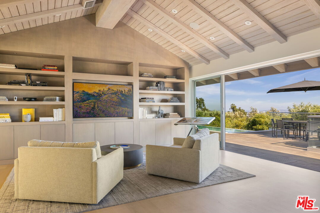 Los Angeles, California, 90049, United States, 5 Bedrooms Bedrooms, ,6 BathroomsBathrooms,Residential,For Sale,1950384