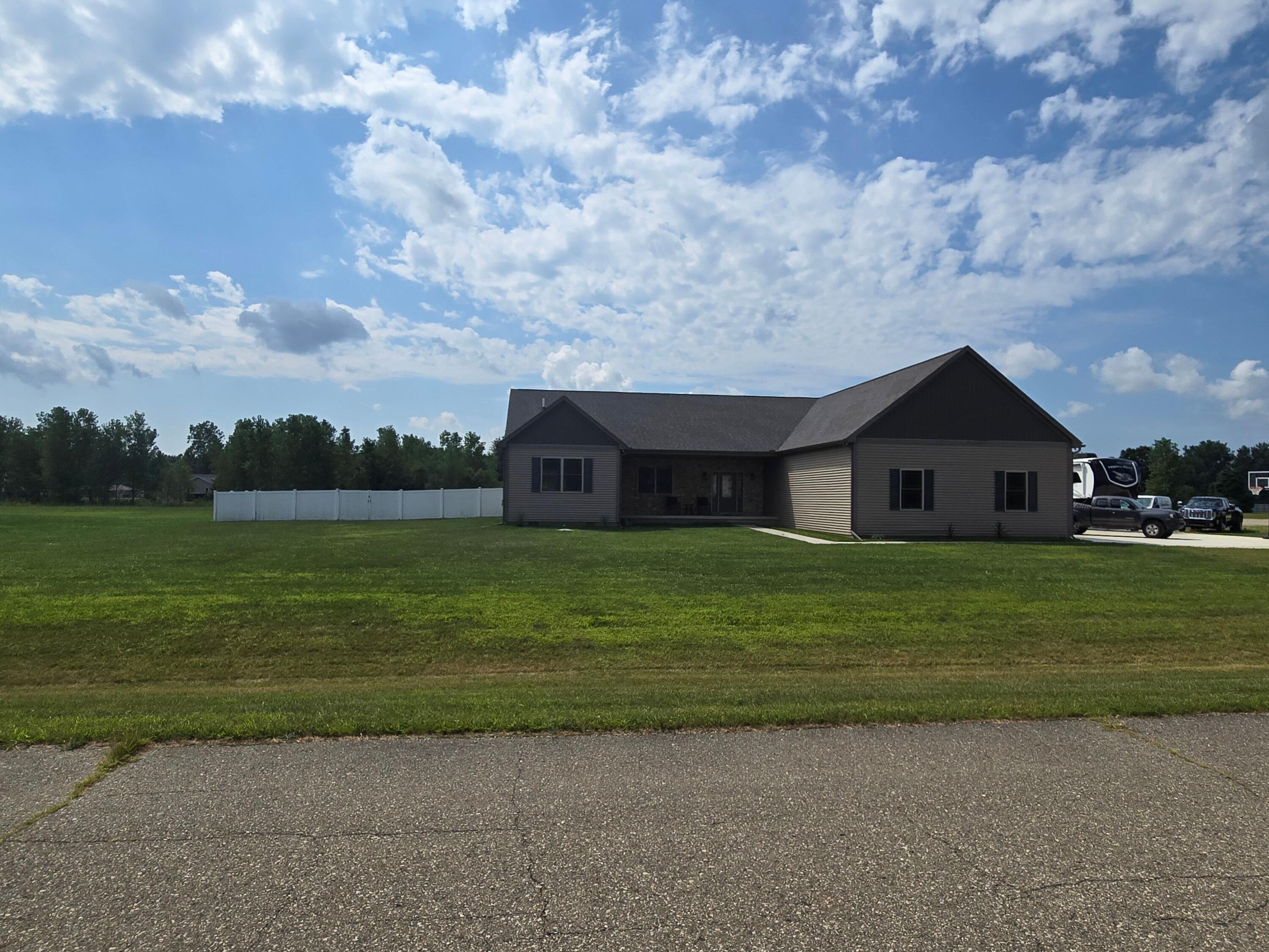 Belleville, Michigan, 48111, United States, 5 Bedrooms Bedrooms, ,5 BathroomsBathrooms,Residential,For Sale,1976520