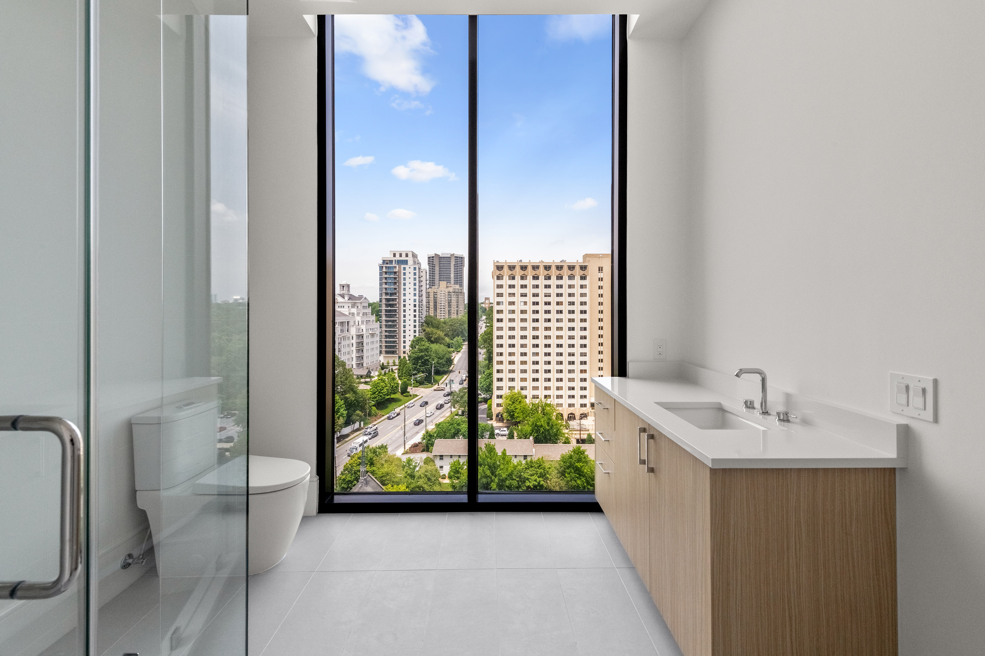  Stunning Fully Furnished Penthouse with the Largest Outdoor Terrace - 物件實景