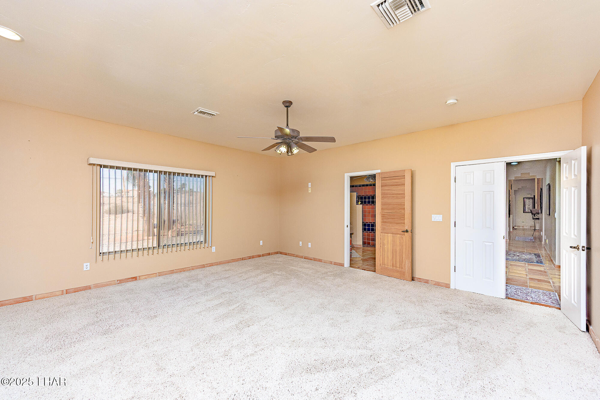 Lake Havasu City, Arizona, 86406, United States, 5 Bedrooms Bedrooms, ,3 BathroomsBathrooms,Residential,For Sale,1996890