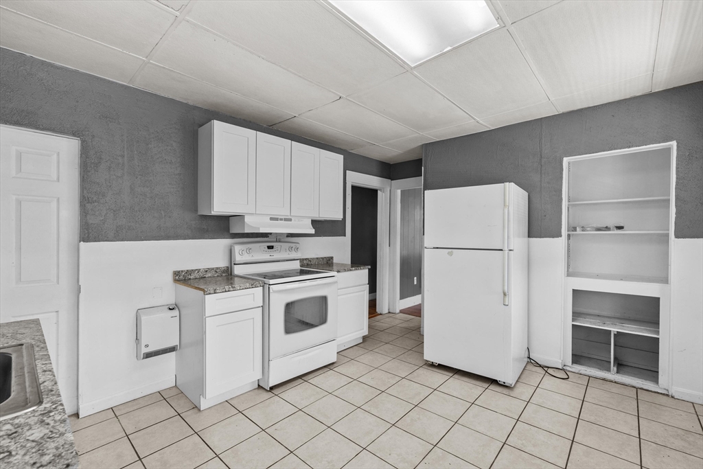 Fitchburg, Massachusetts, 01420, United States, 9 Bedrooms Bedrooms, ,3 BathroomsBathrooms,Residential,For Sale,1927899