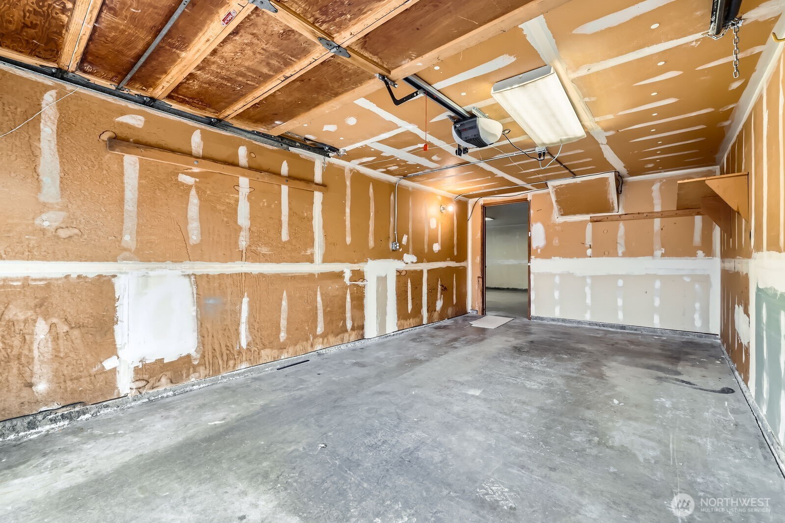Seattle, Washington, 98125, United States, ,Residential,For Sale,1928074