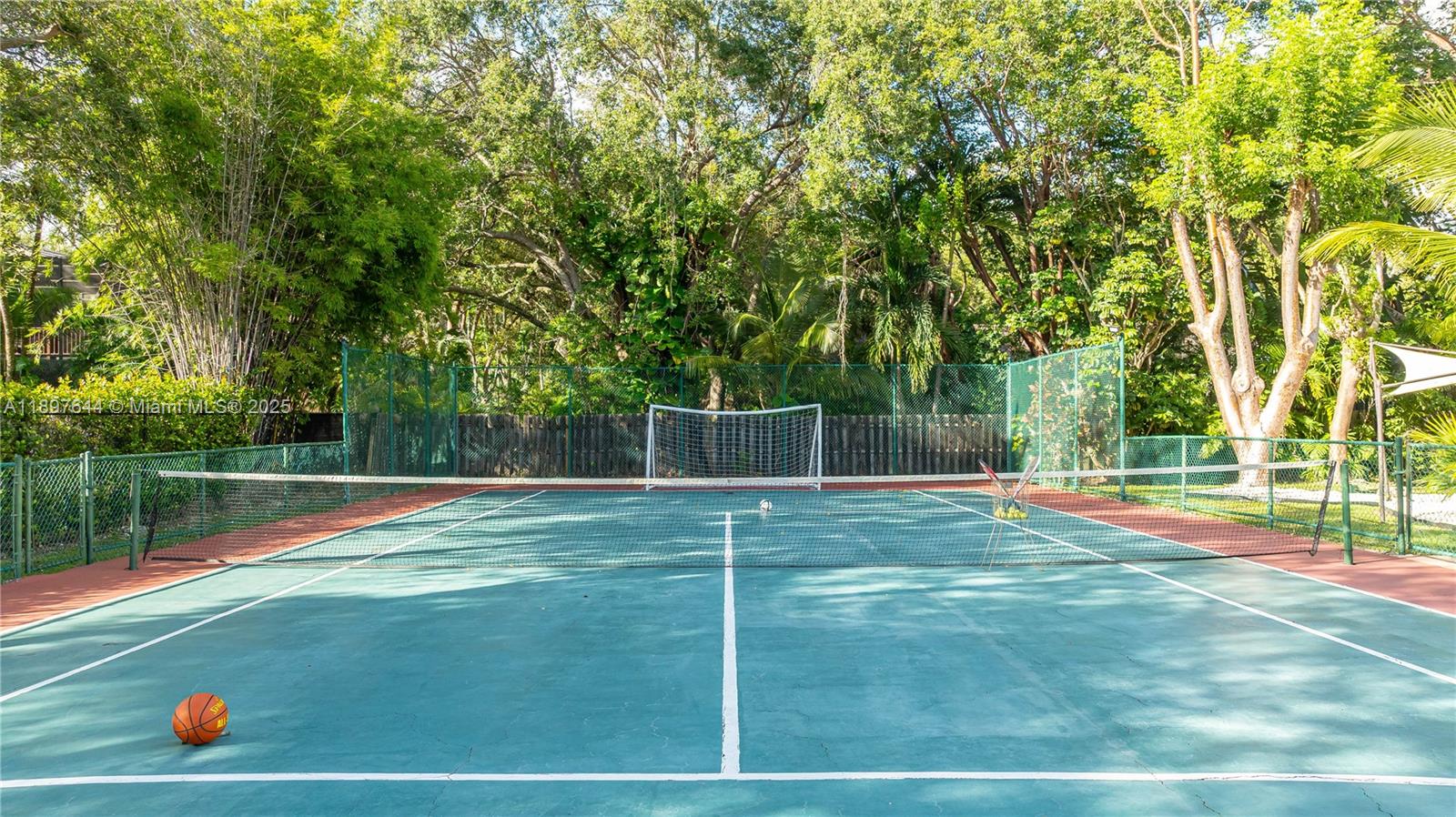 Palmetto Bay, Florida, 33157, United States, 4 Bedrooms Bedrooms, ,4 BathroomsBathrooms,Residential,For Sale,1966916