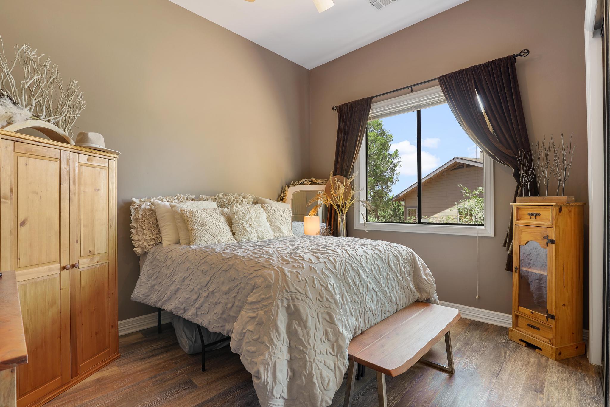 Payson, Arizona, 85541, United States, 4 Bedrooms Bedrooms, ,2 BathroomsBathrooms,Residential,For Sale,1913797