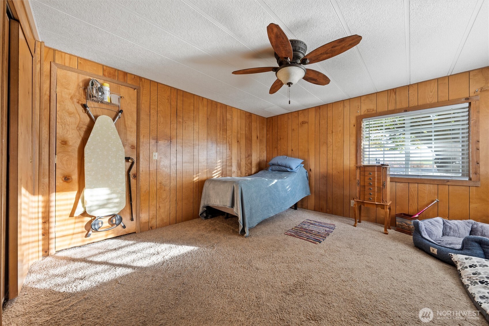 Soap Lake, Washington, 98851, United States, 3 Bedrooms Bedrooms, ,1 BathroomBathrooms,Residential,For Sale,1969387