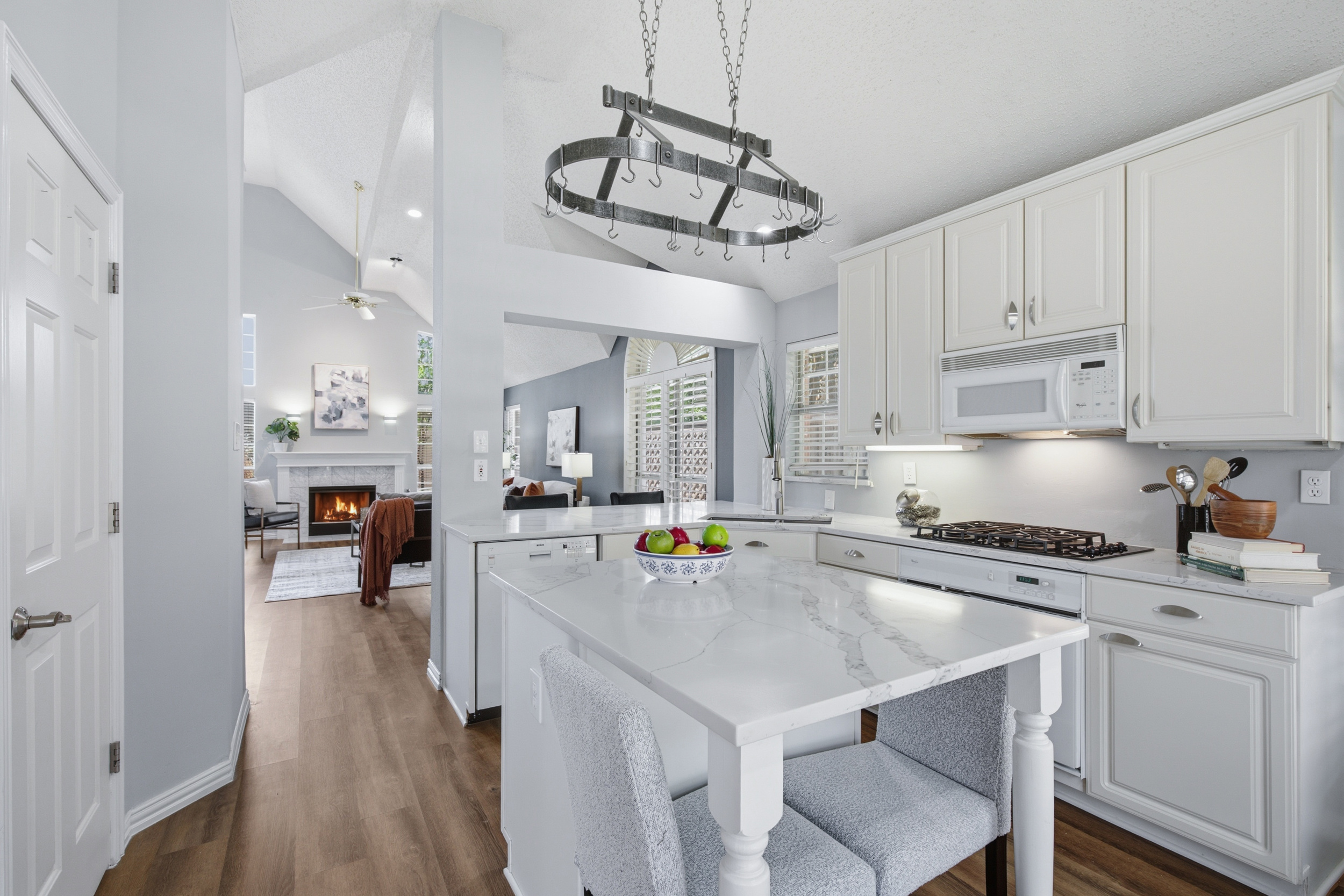  Updated Addison Gem  3 Beds + Game Room  Low-Maintenance Living - 物件實景