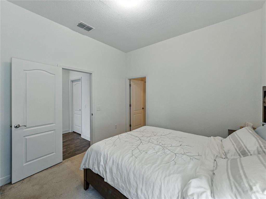 Lakeland, Florida, 33813, United States, 4 Bedrooms Bedrooms, ,3 BathroomsBathrooms,Residential,For Sale,1829235