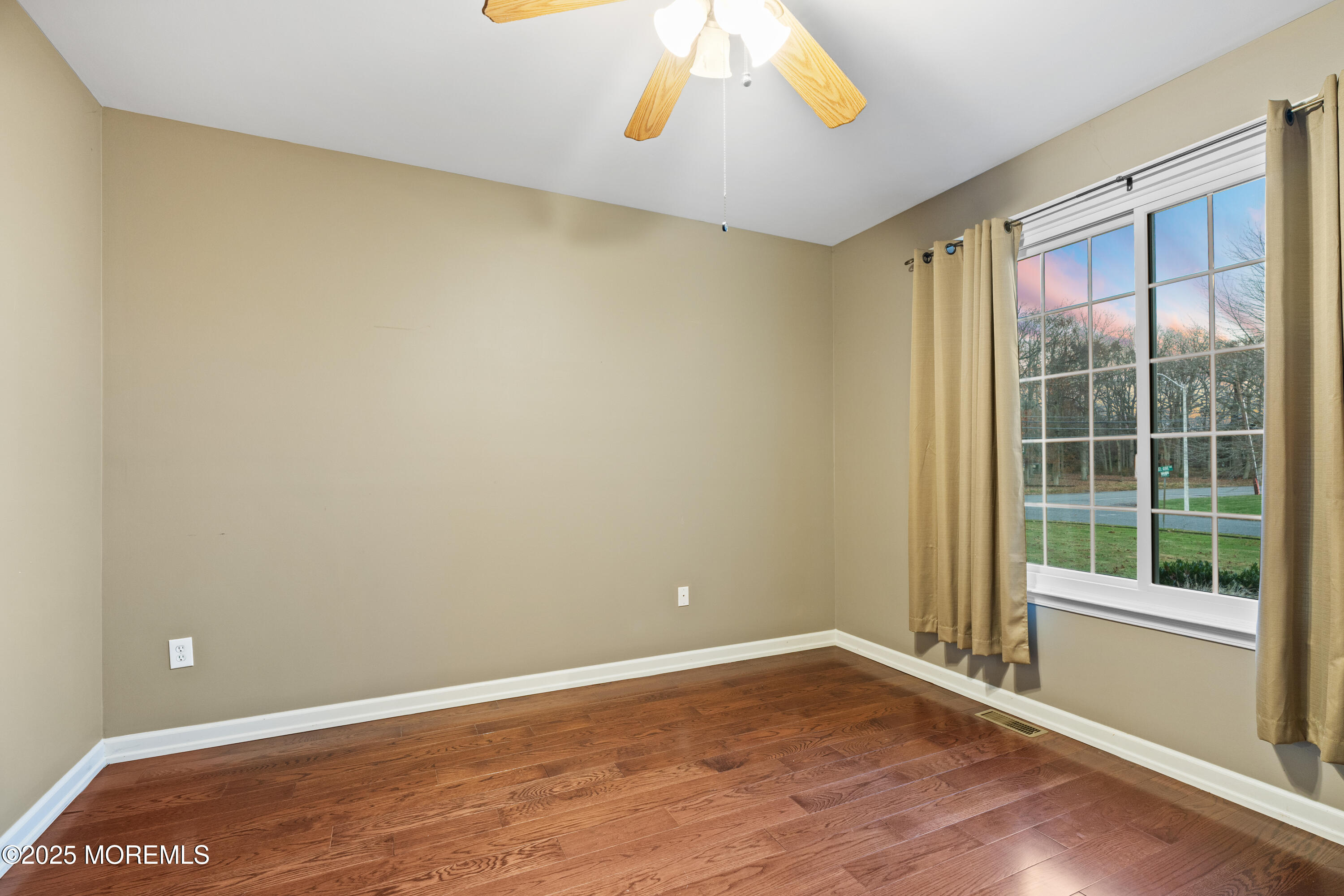 Jackson, New Jersey, 08527, United States, 7 Bedrooms Bedrooms, ,5 BathroomsBathrooms,Residential,For Sale,1998034