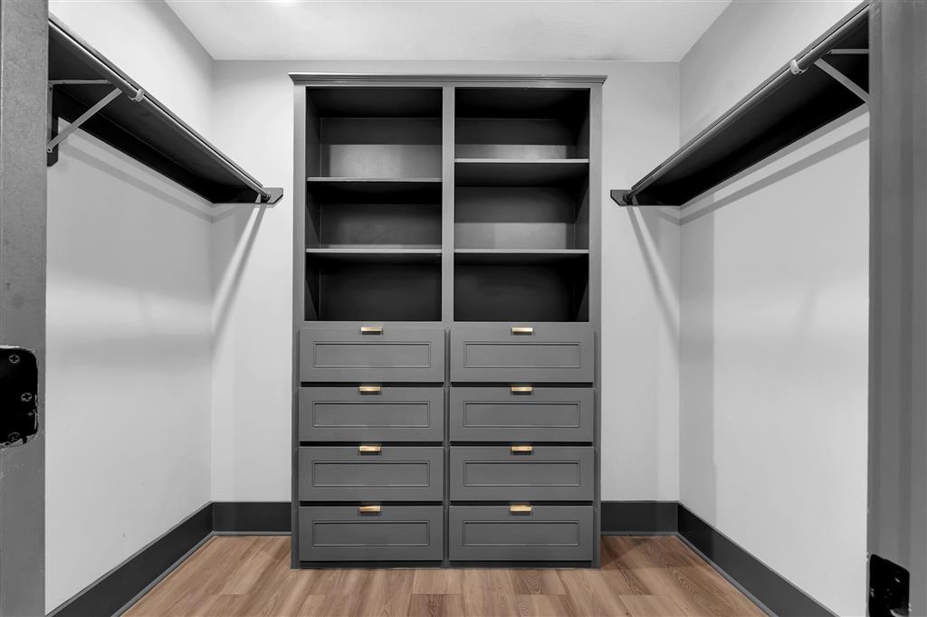 Dequincy, Louisiana, 70633, United States, 5 Bedrooms Bedrooms, ,4 BathroomsBathrooms,Residential,For Sale,1984141