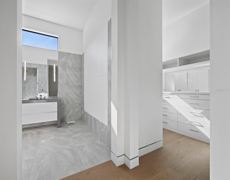 Sarasota, Florida, 34236, United States, 3 Bedrooms Bedrooms, ,5 BathroomsBathrooms,Residential,For Sale,2003430