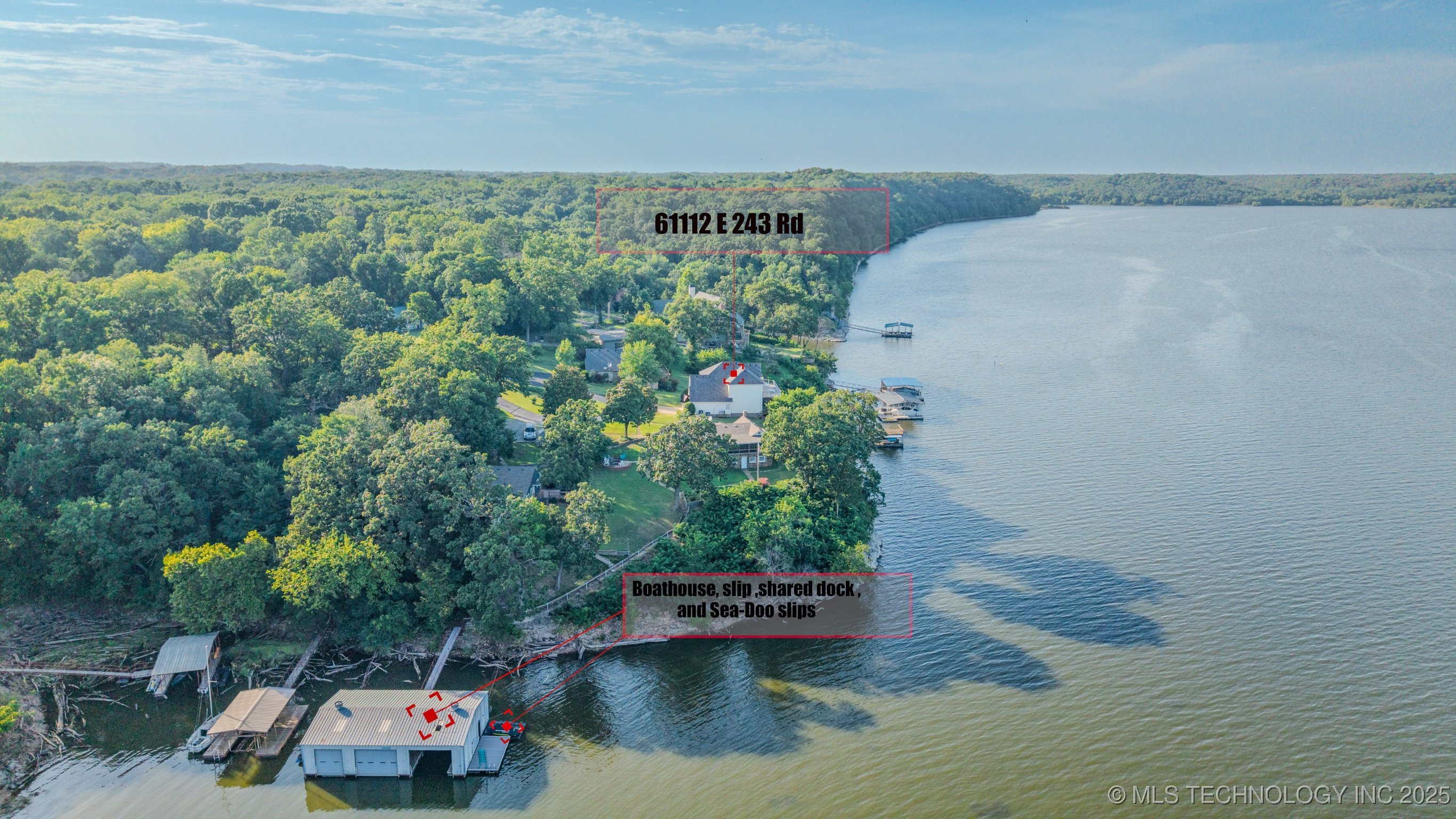 Grove, Oklahoma, 74344, United States, 3 Bedrooms Bedrooms, ,3 BathroomsBathrooms,Residential,For Sale,1900889