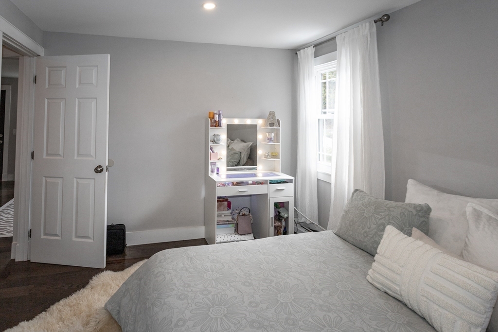 Westfield, Massachusetts, 01085, United States, 4 Bedrooms Bedrooms, ,2 BathroomsBathrooms,Residential,For Sale,1967509