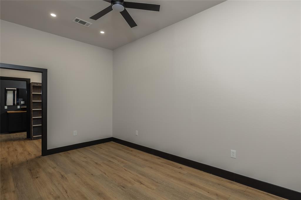 Mineral Wells, Texas, 76067, United States, 3 Bedrooms Bedrooms, ,2 BathroomsBathrooms,Residential,For Sale,2012284