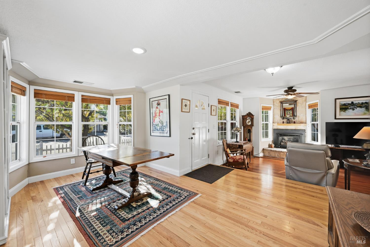 Santa Rosa, California, 95404, United States, 3 Bedrooms Bedrooms, ,2 BathroomsBathrooms,Residential,For Sale,2001731