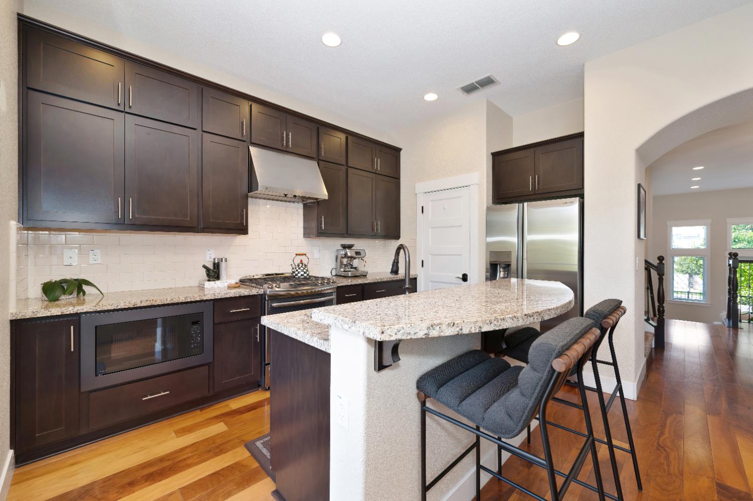 Sacramento, California, 95818, United States, 3 Bedrooms Bedrooms, ,3 BathroomsBathrooms,Residential,For Sale,1988052