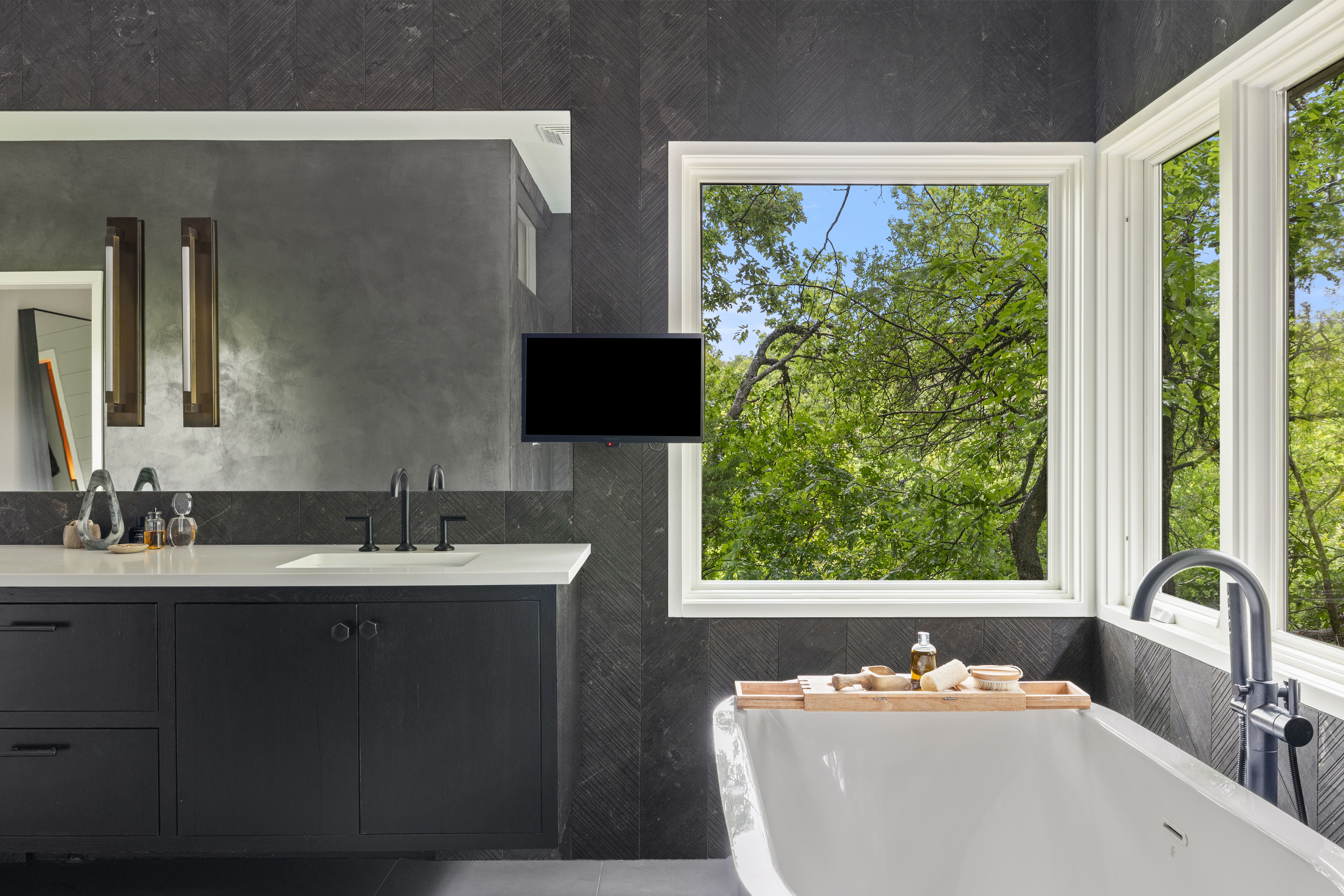  Sprawling Shoal Creek Retreat with Rare Privacy in Central Austin - 物件實景